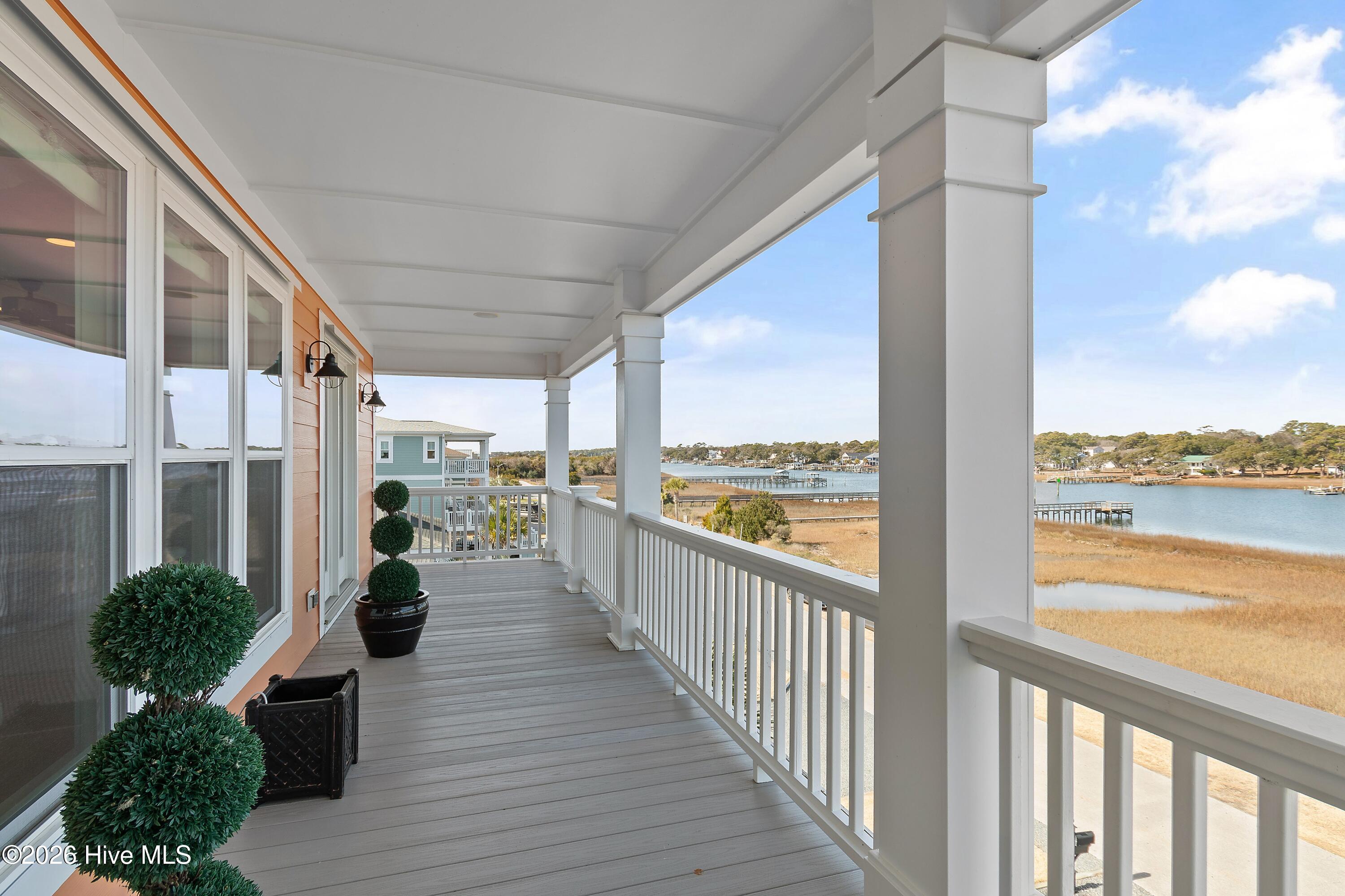 100547870 | Photo 49