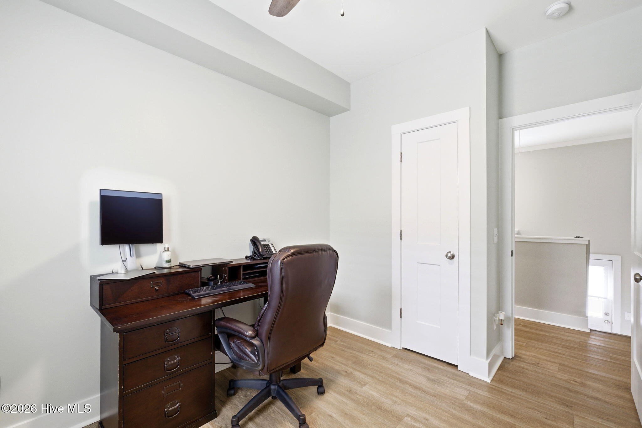 100567990 | Photo 17