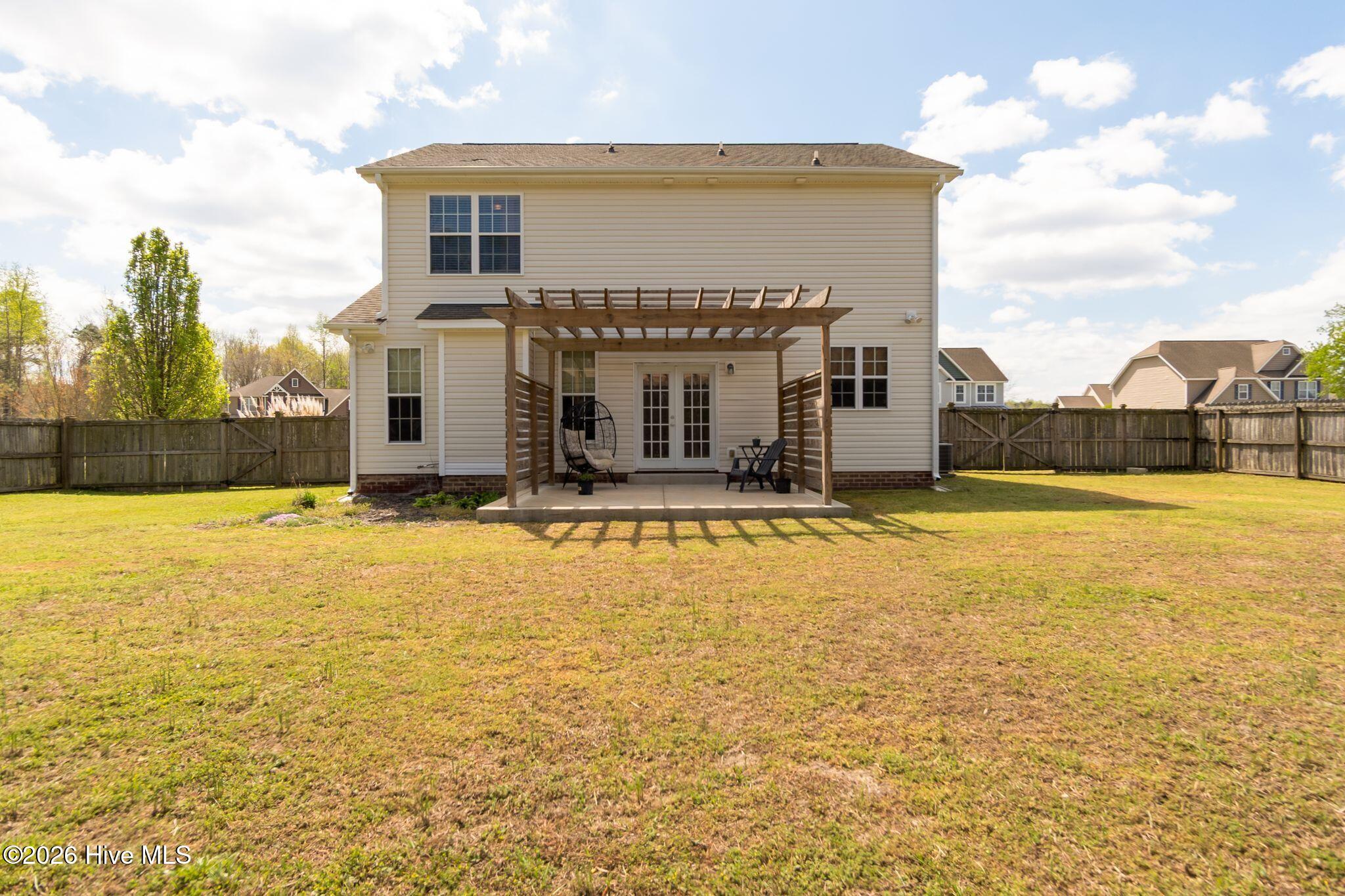 100565163 | Photo 40