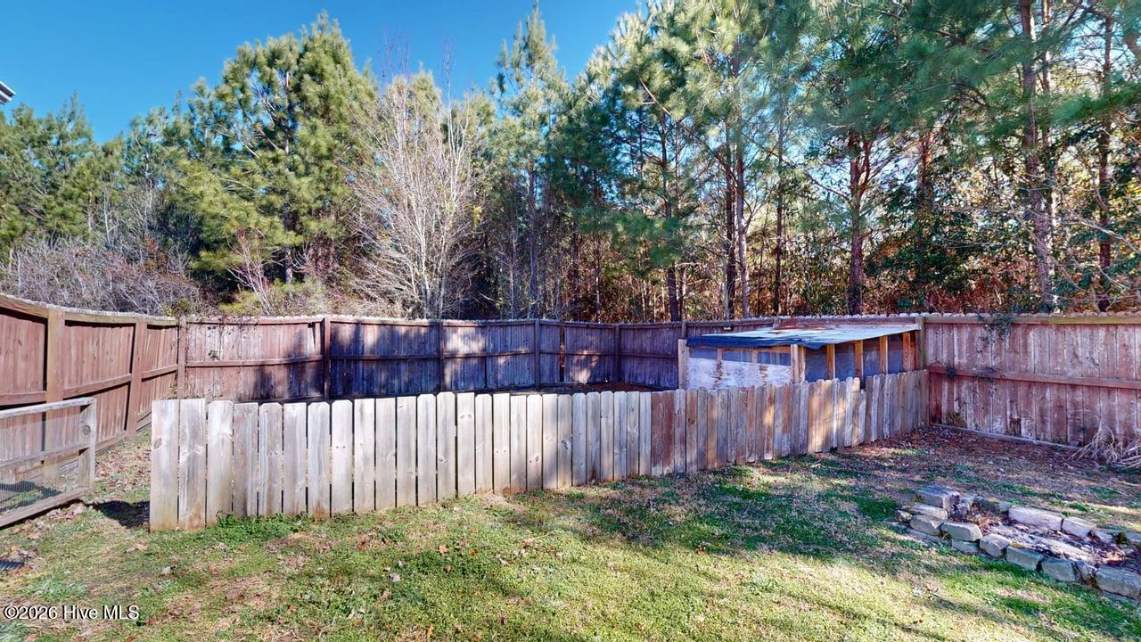 100552831 | Photo 25