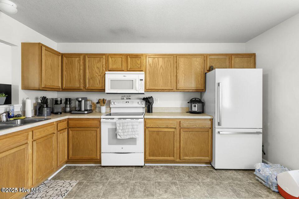 100545031 | Photo 10