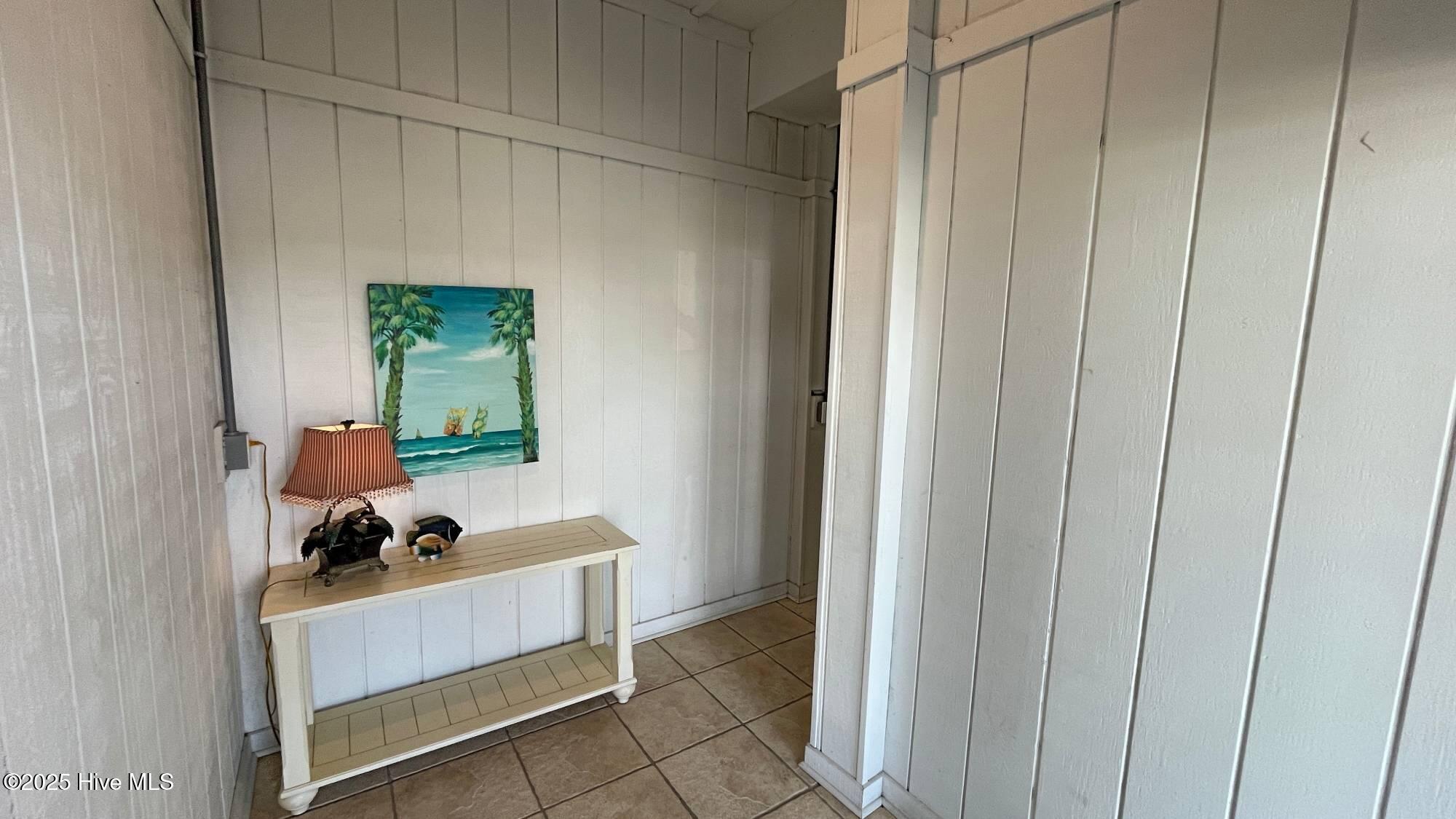 100496686 | Photo 23