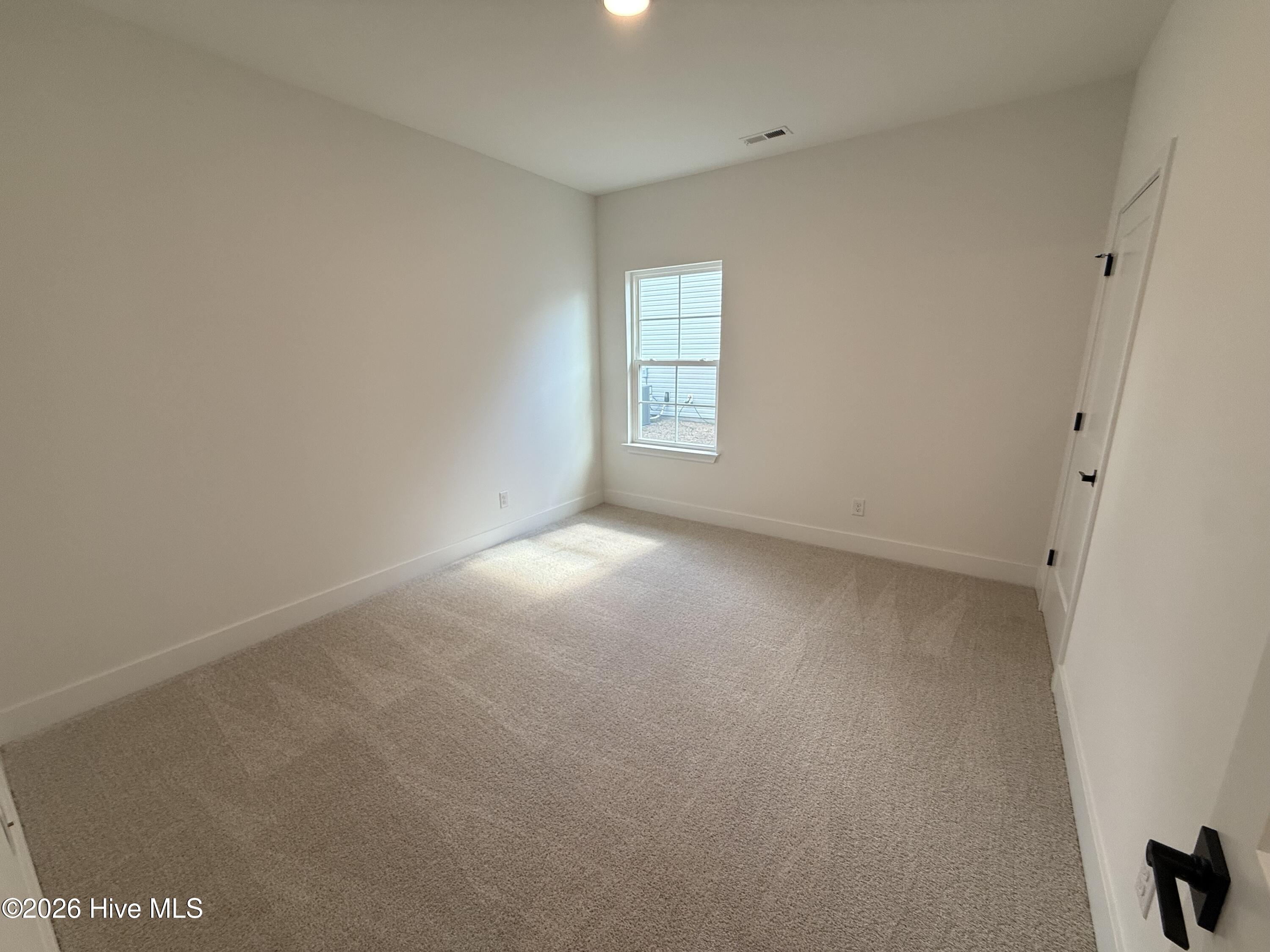 100546686 | Photo 39