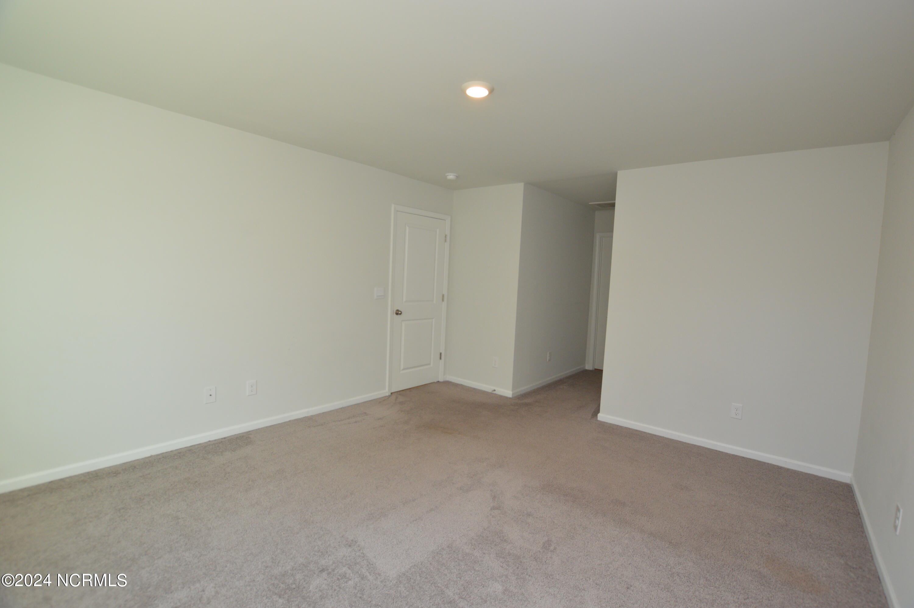 100549167 | Photo 10