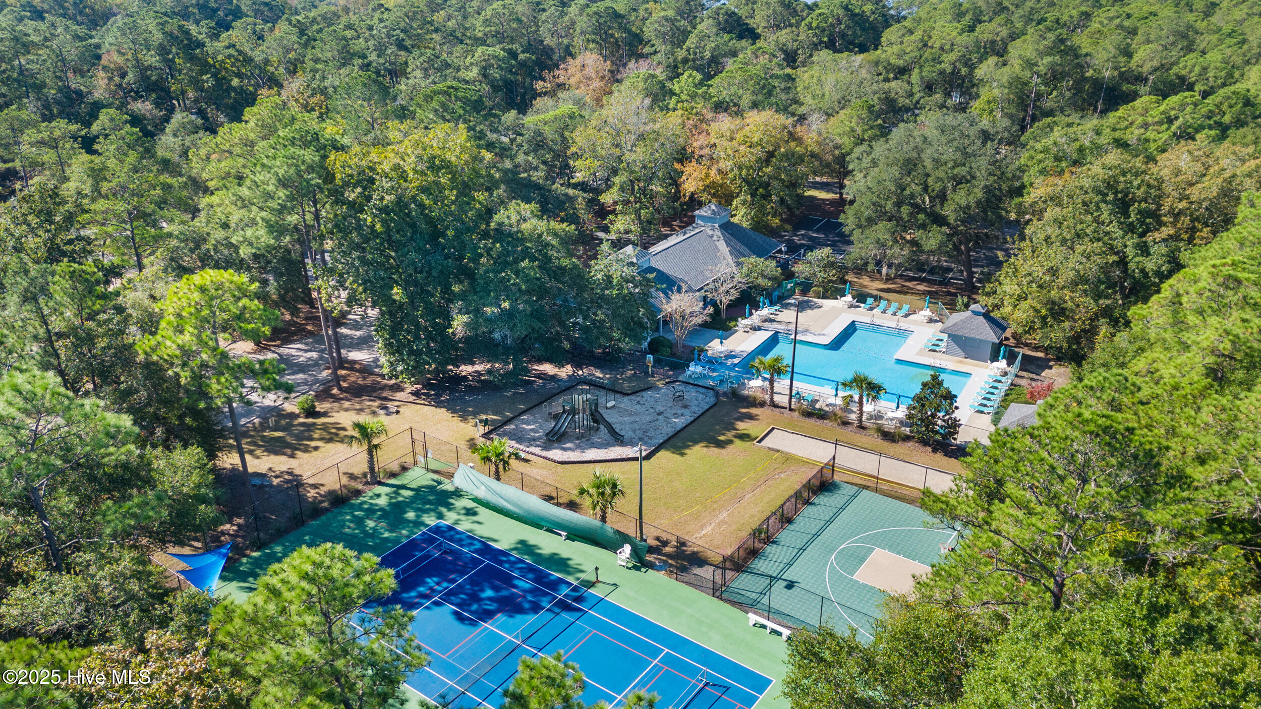 100537622 | Photo 42