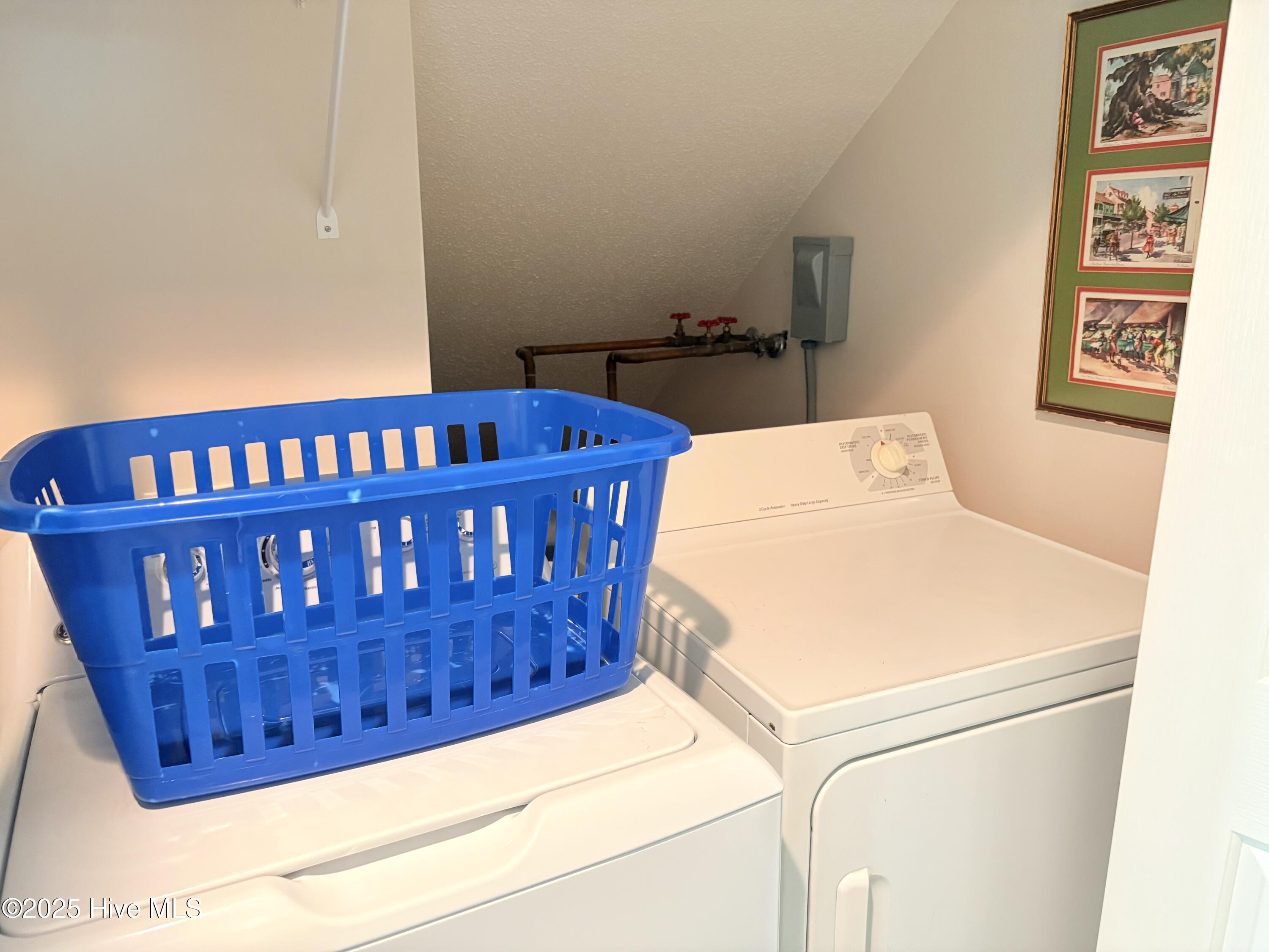 100529458 | Photo 21