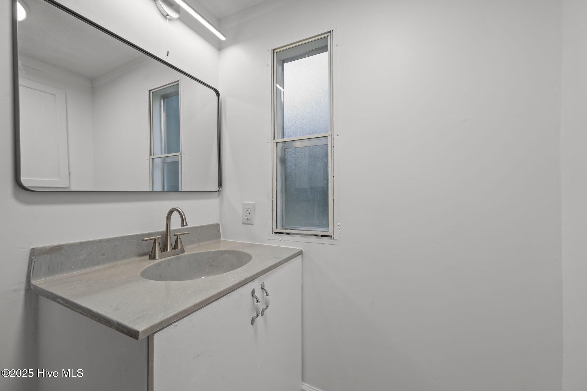 100539170 | Photo 14