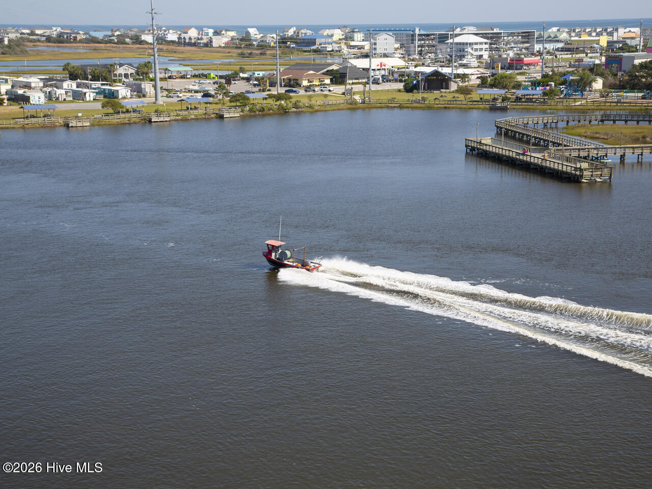 100557300 | Photo 44