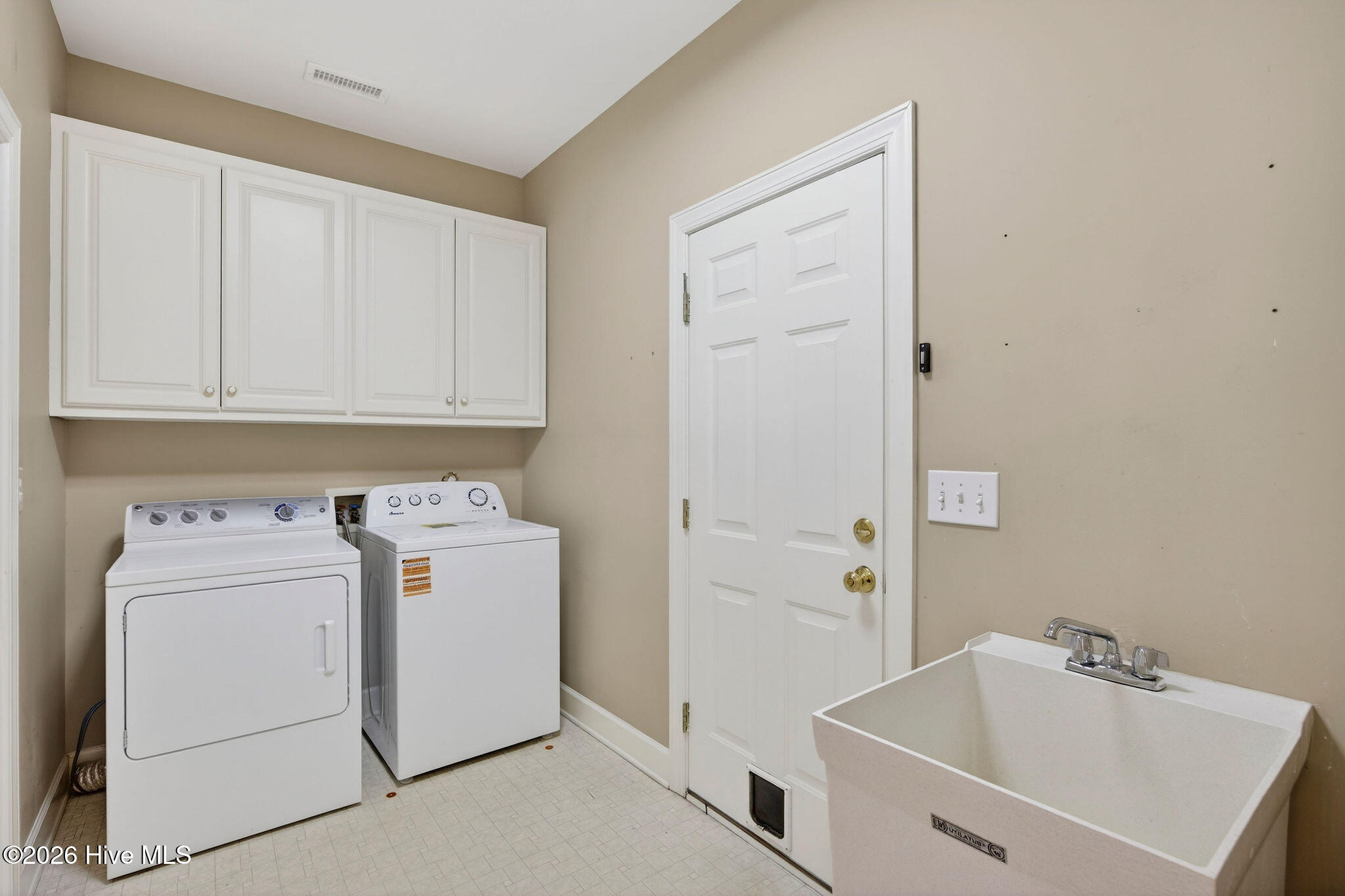 100551519 | Photo 37