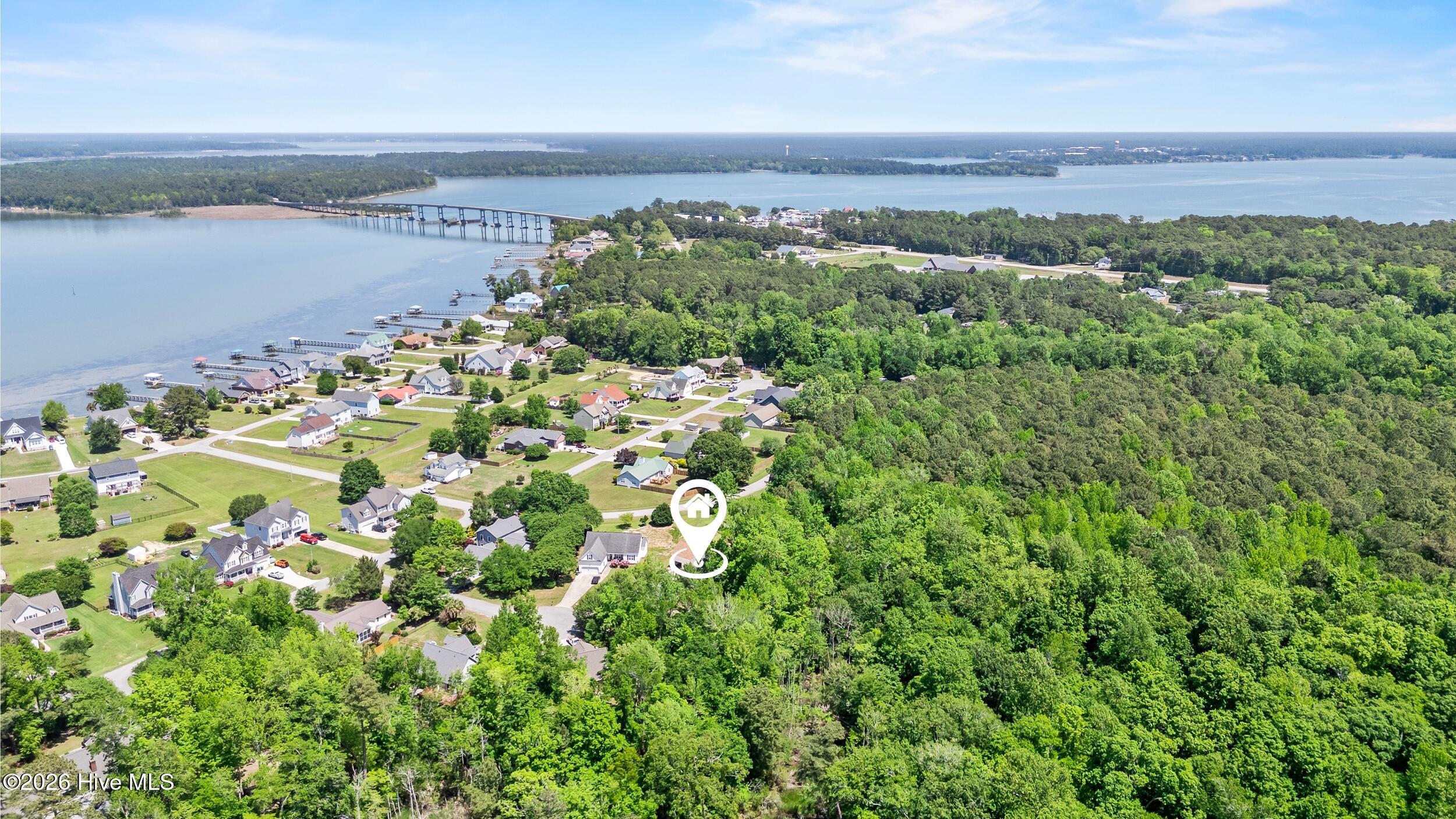 100569506 | Photo 83