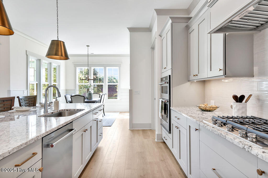 100554434 | Photo 26