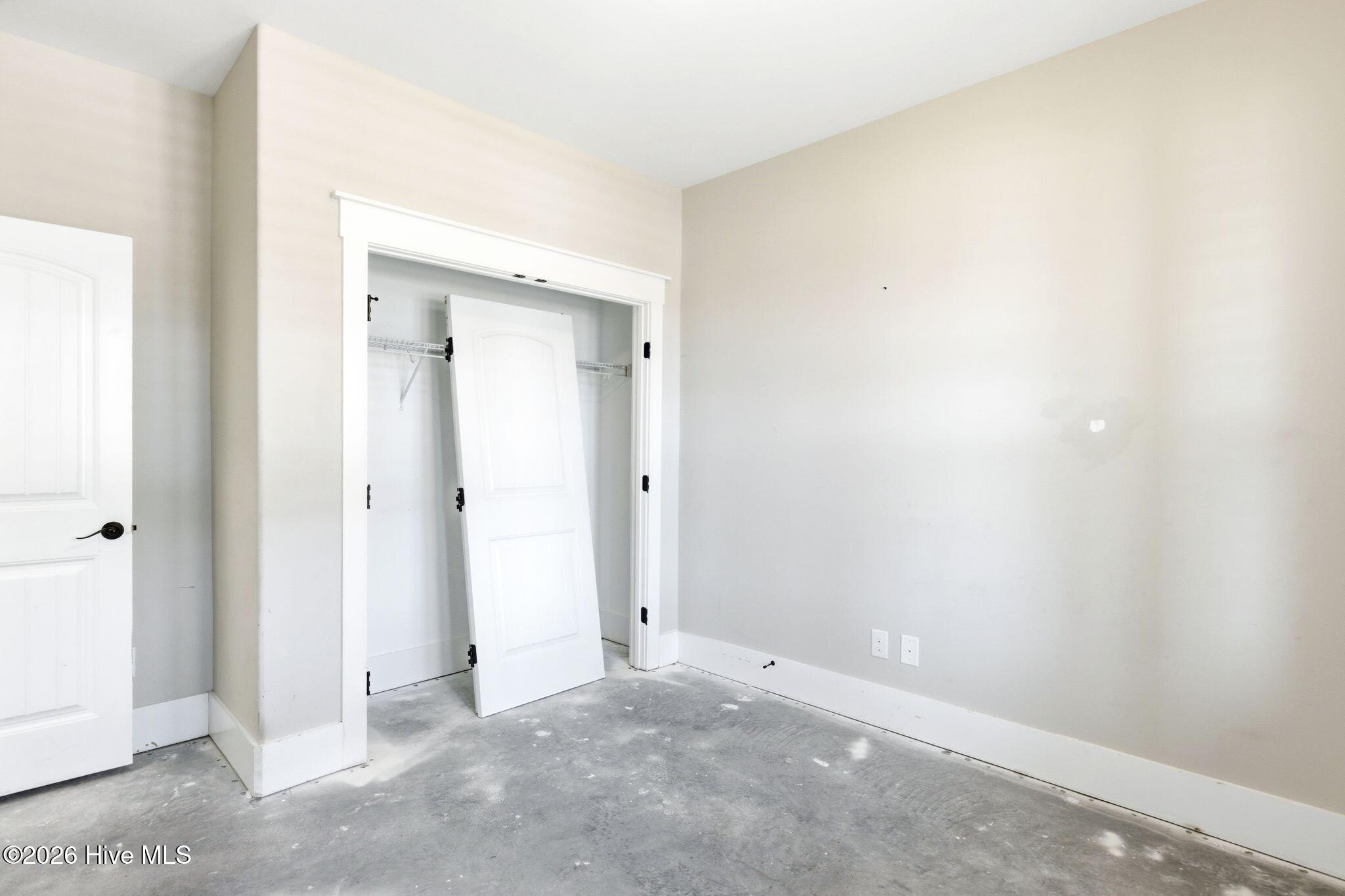 100564306 | Photo 27