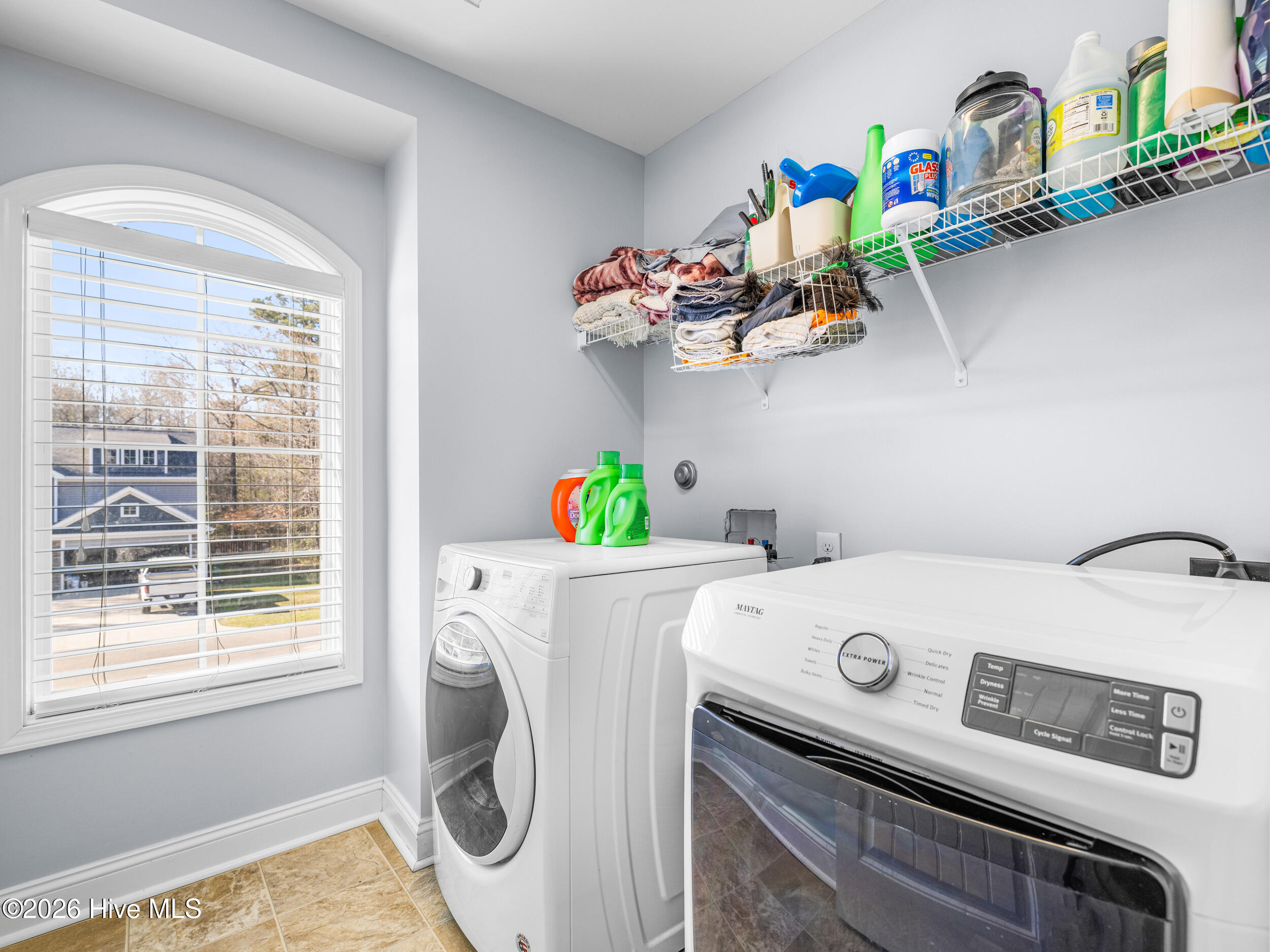 100562171 | Photo 37