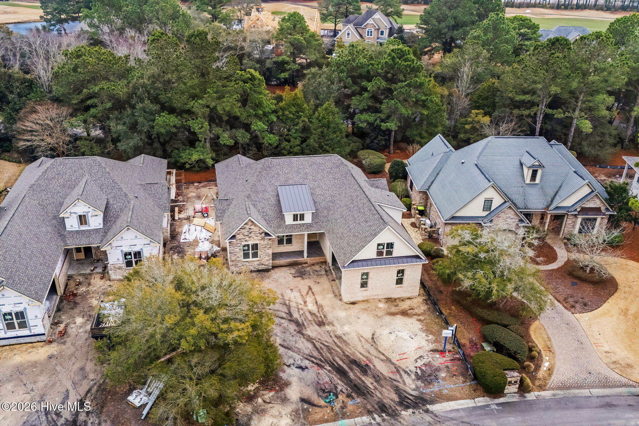 100553450 | Photo 36