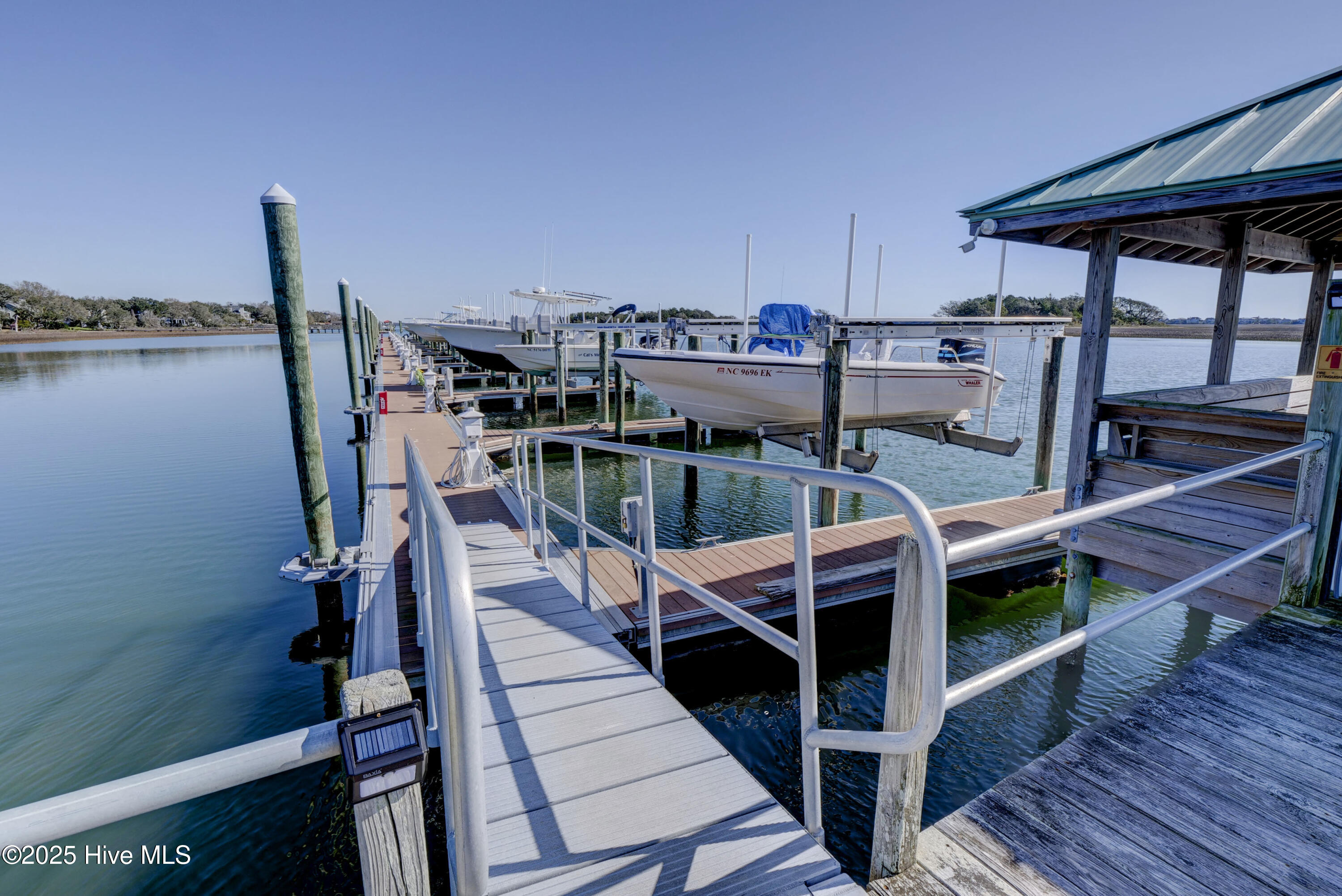 100539062 | Photo 71