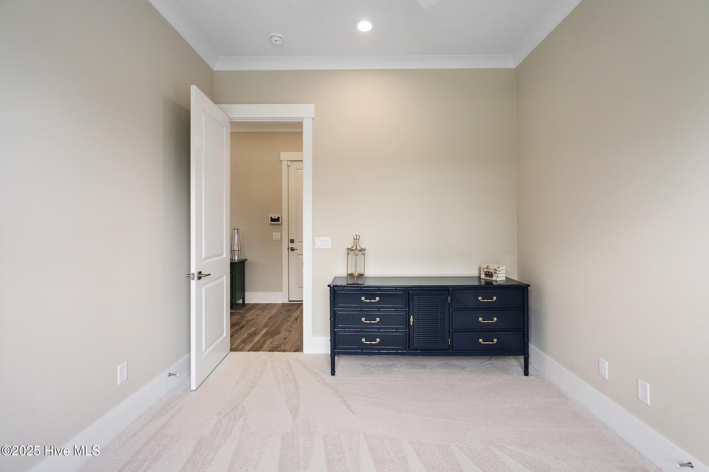 100537970 | Photo 30