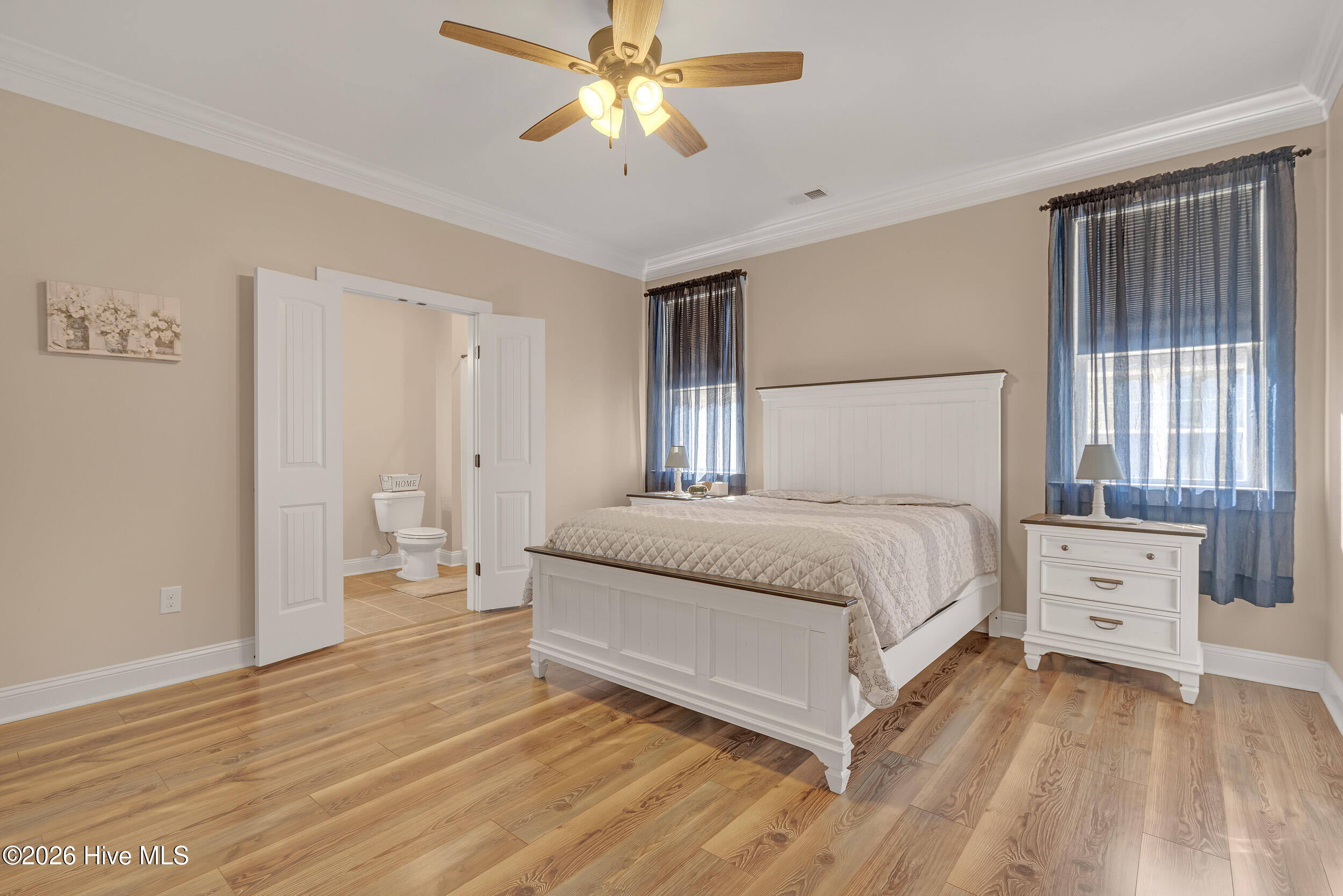 100549984 | Photo 18