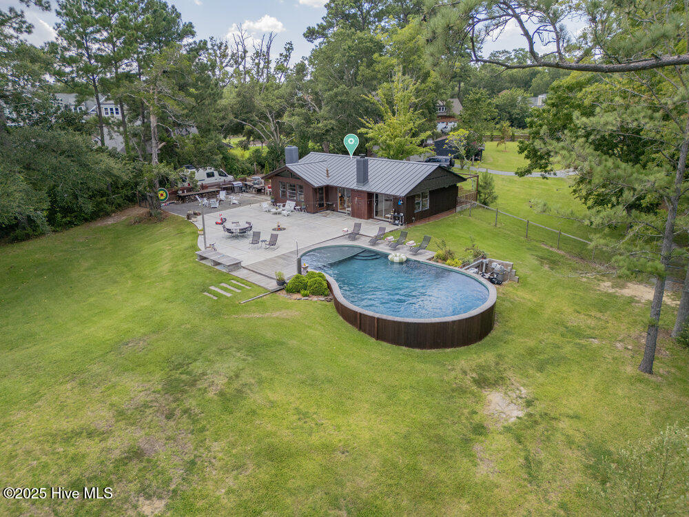 100562548 | Photo 47