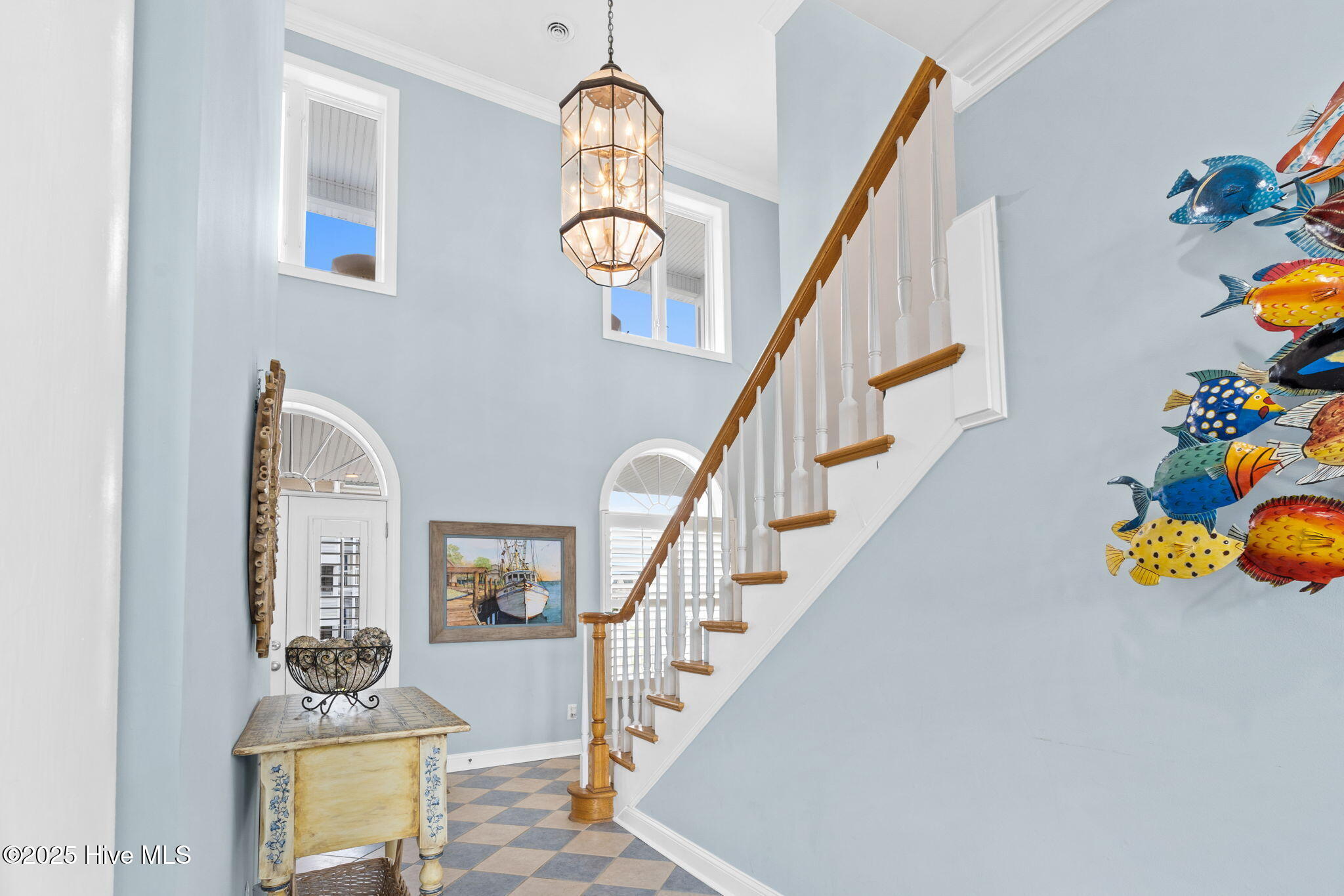 100498196 | Photo 46