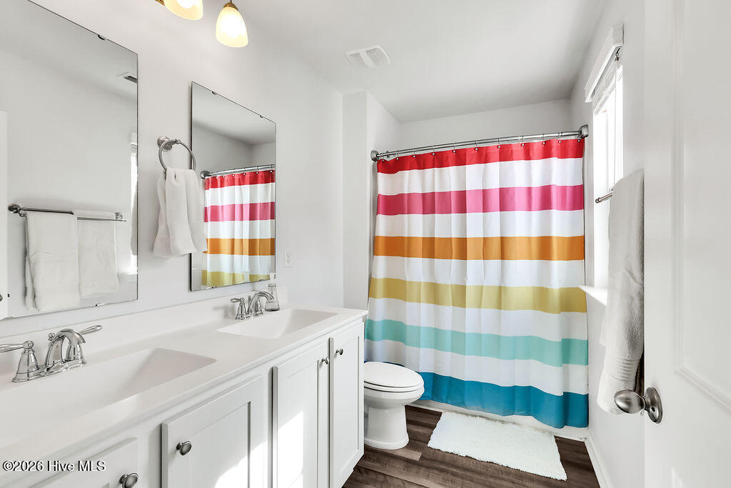 100560031 | Photo 26