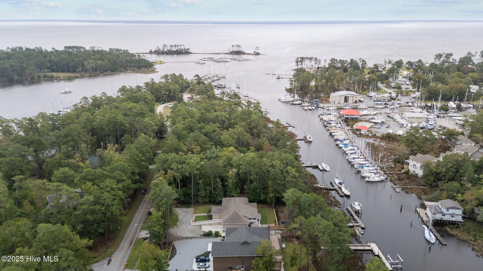 402 Whittaker Point Road,Oriental