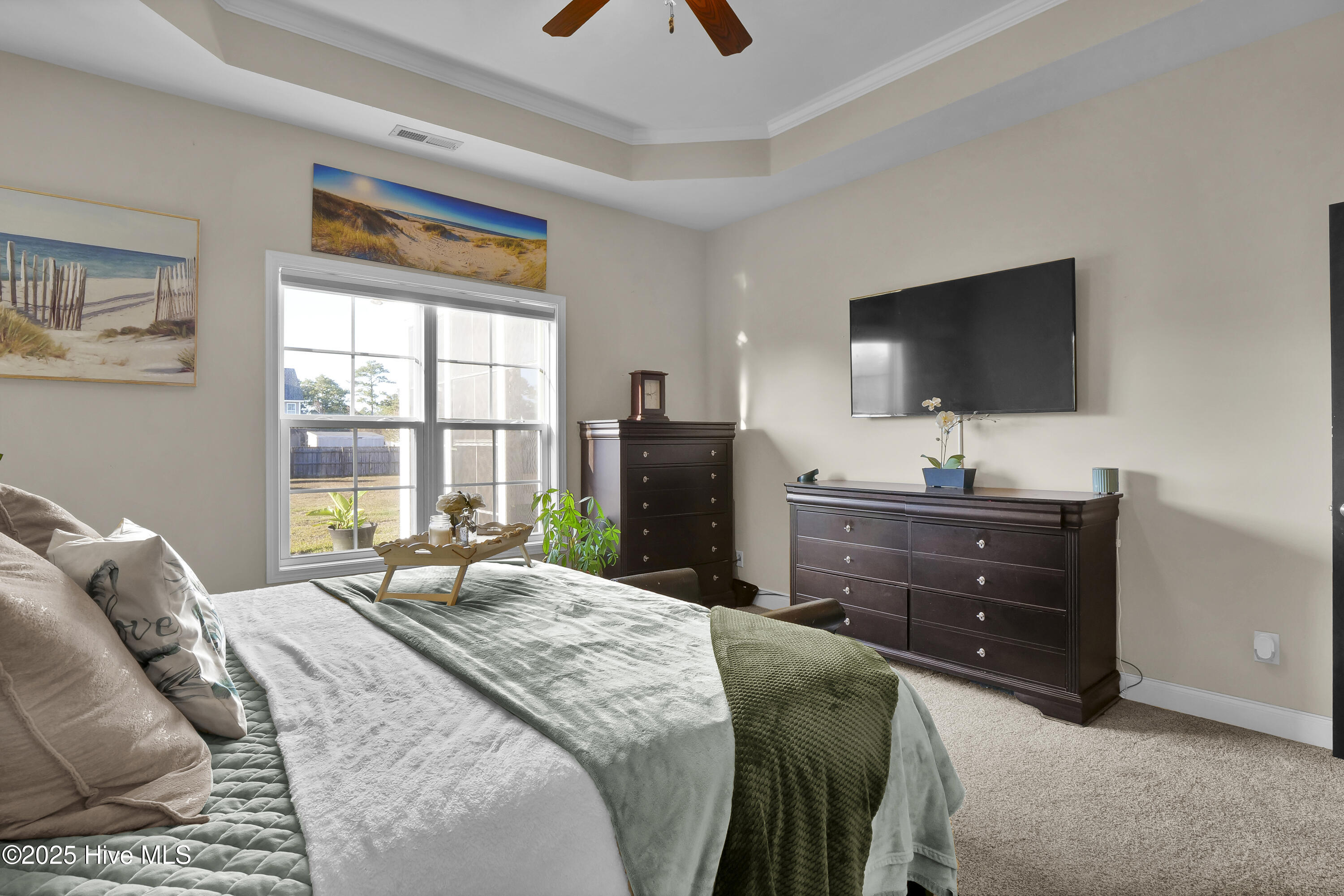 100541385 | Photo 16