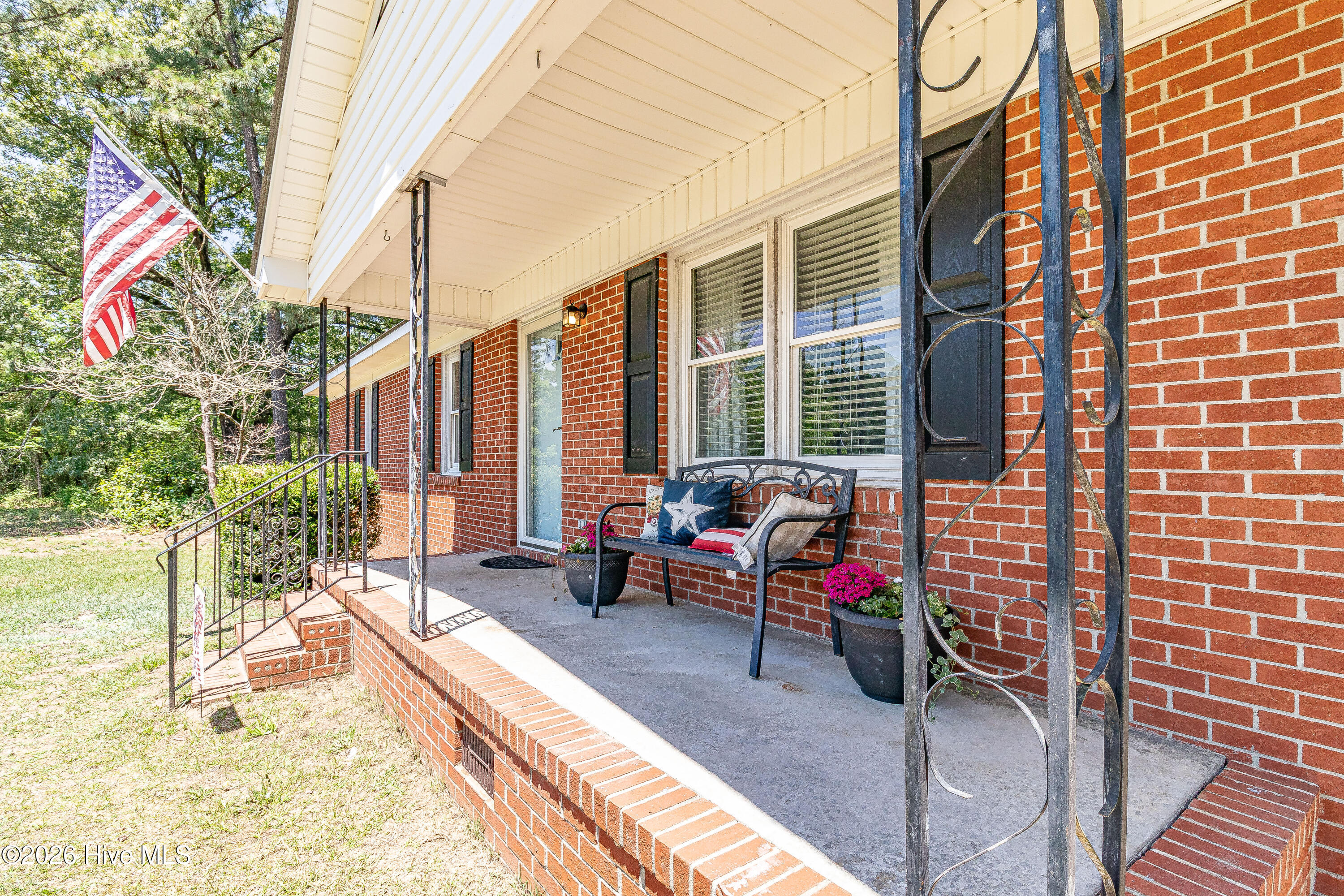 Homes for sale in Mount Olive, NC | 989 Garner Chapel Rd, Mount Olive, NC 28365 | MLS# 100574912