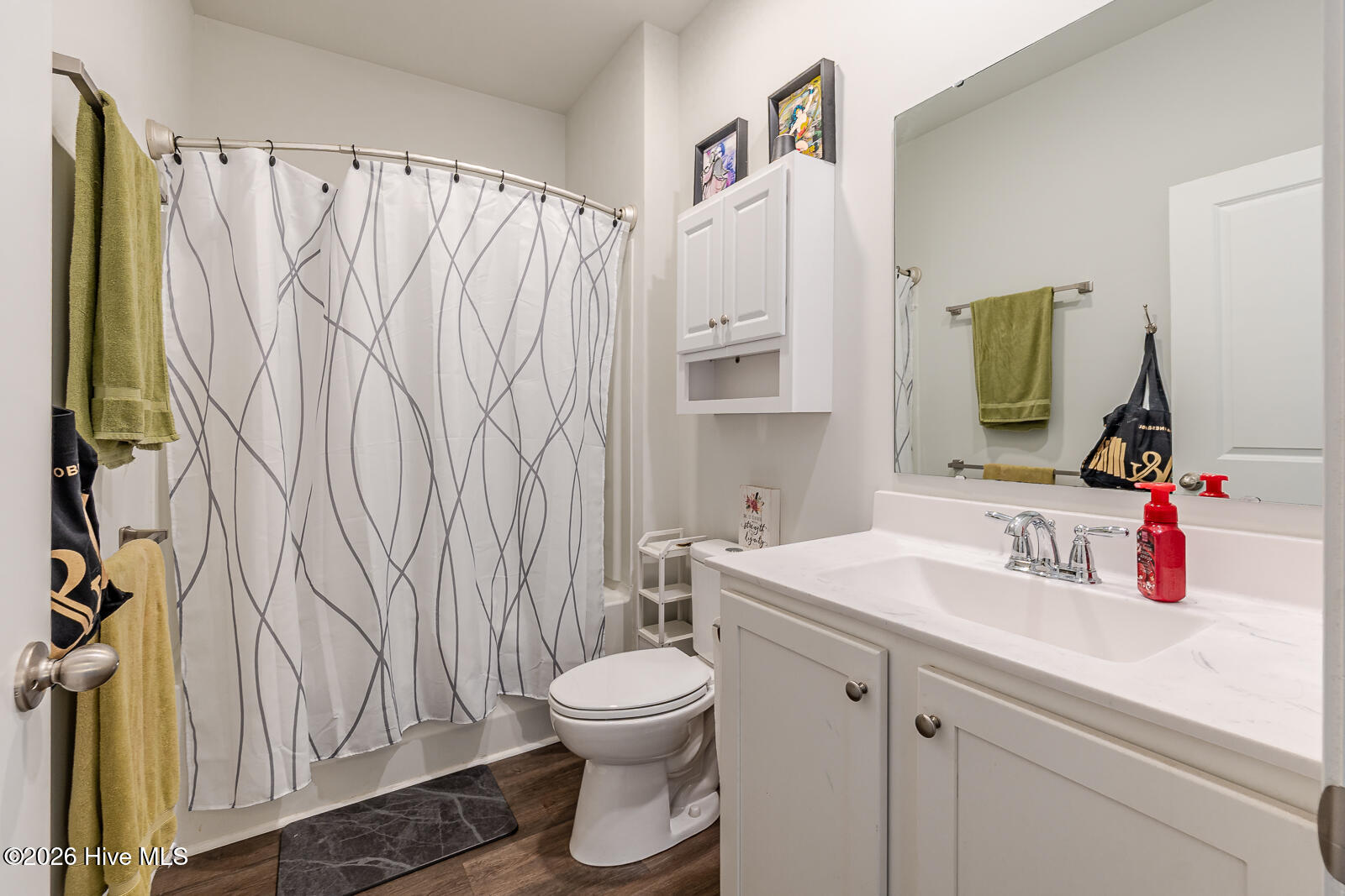 100564968 | Photo 35