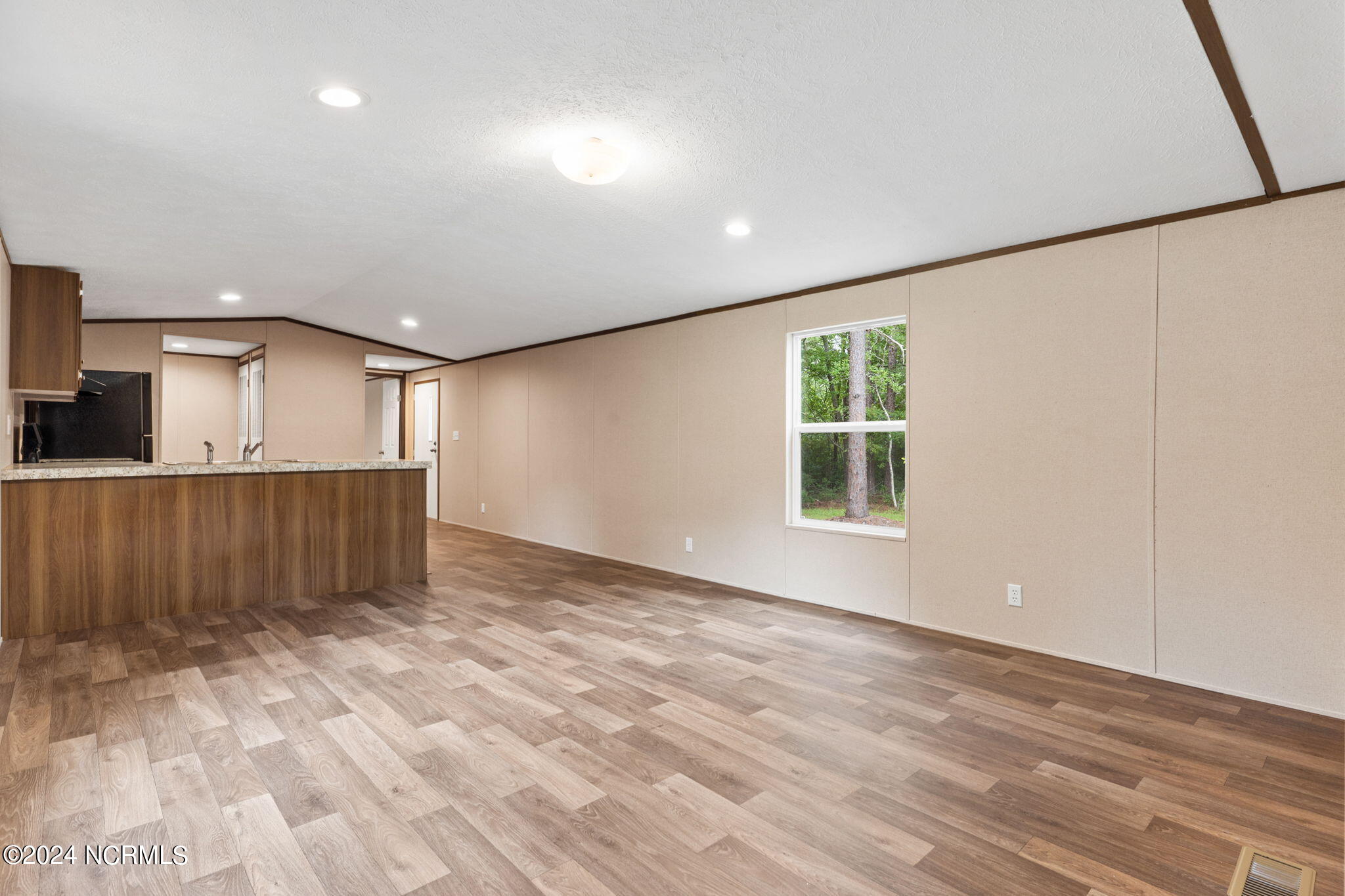 1404 Mockingbird Place SW, Shallotte, NC 28470 – photo 13: Living Room