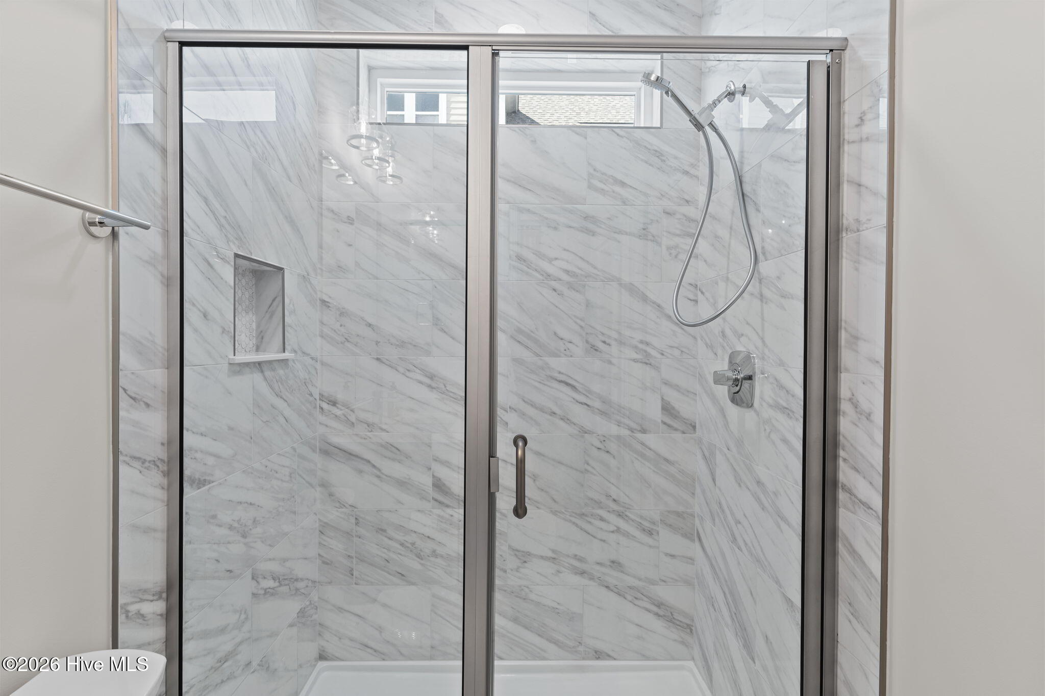 100554783 | Photo 37