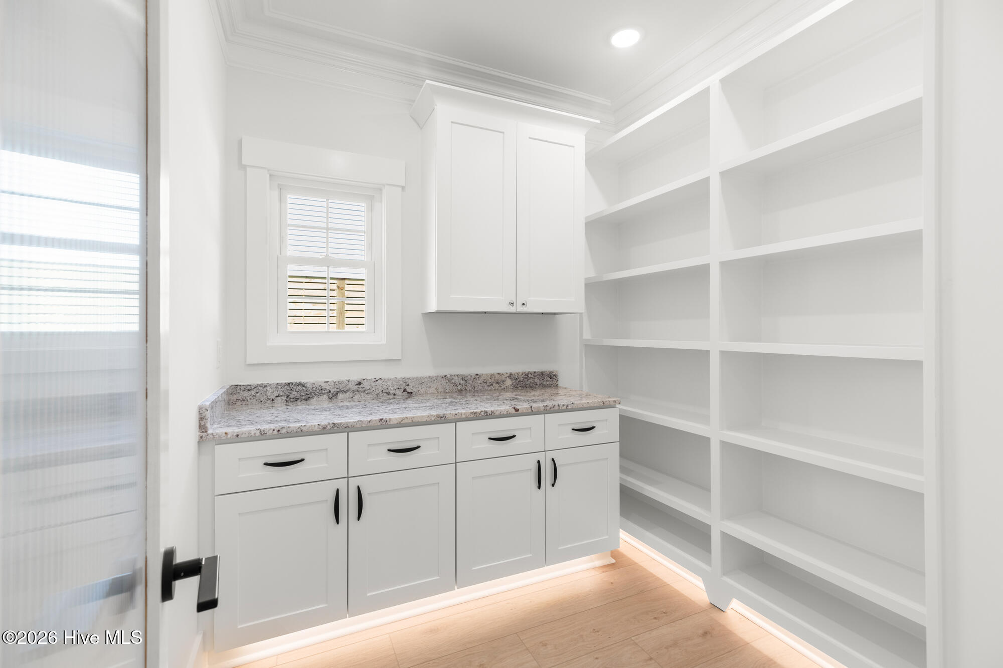 100516675 | Photo 31