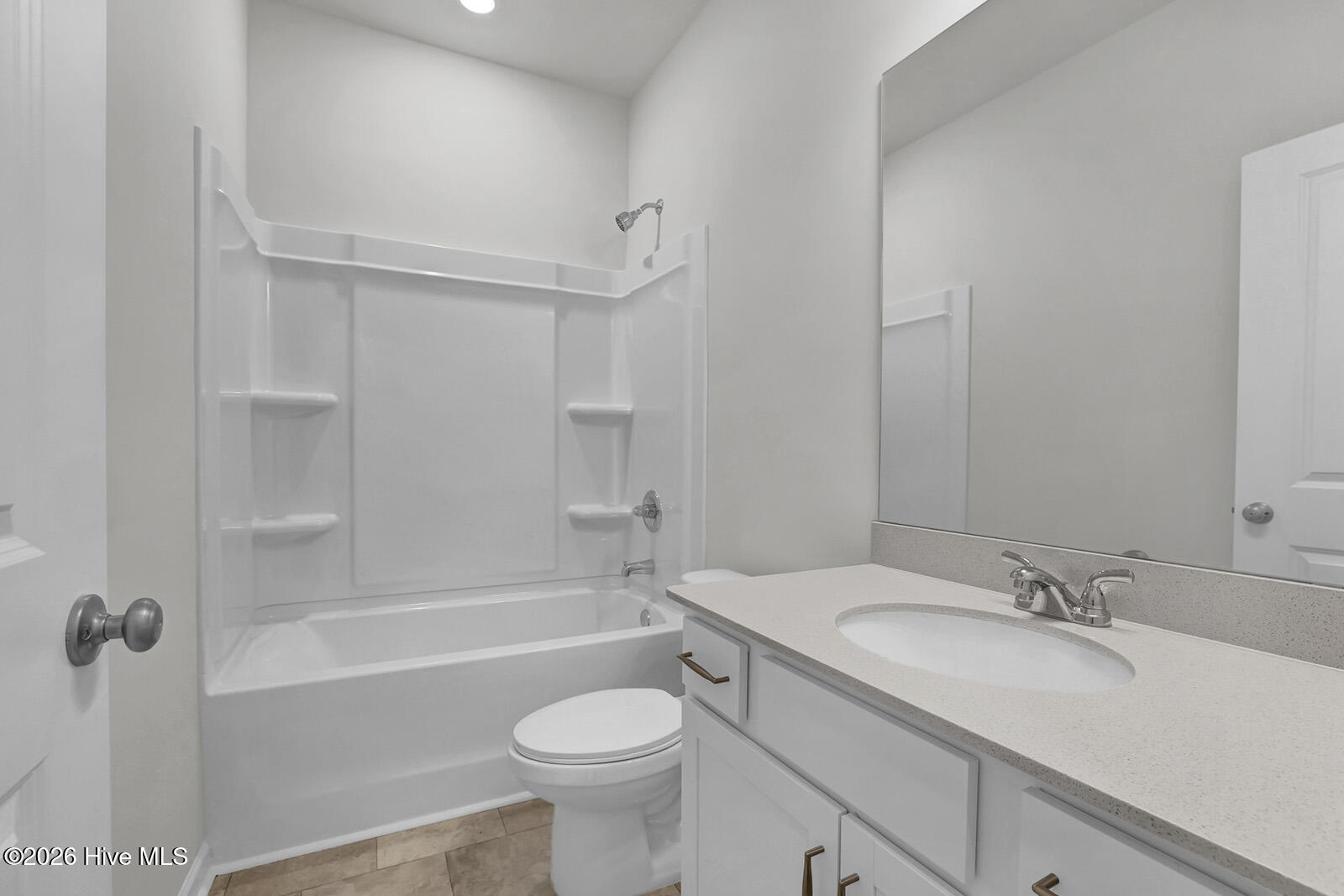 100551087 | Photo 18