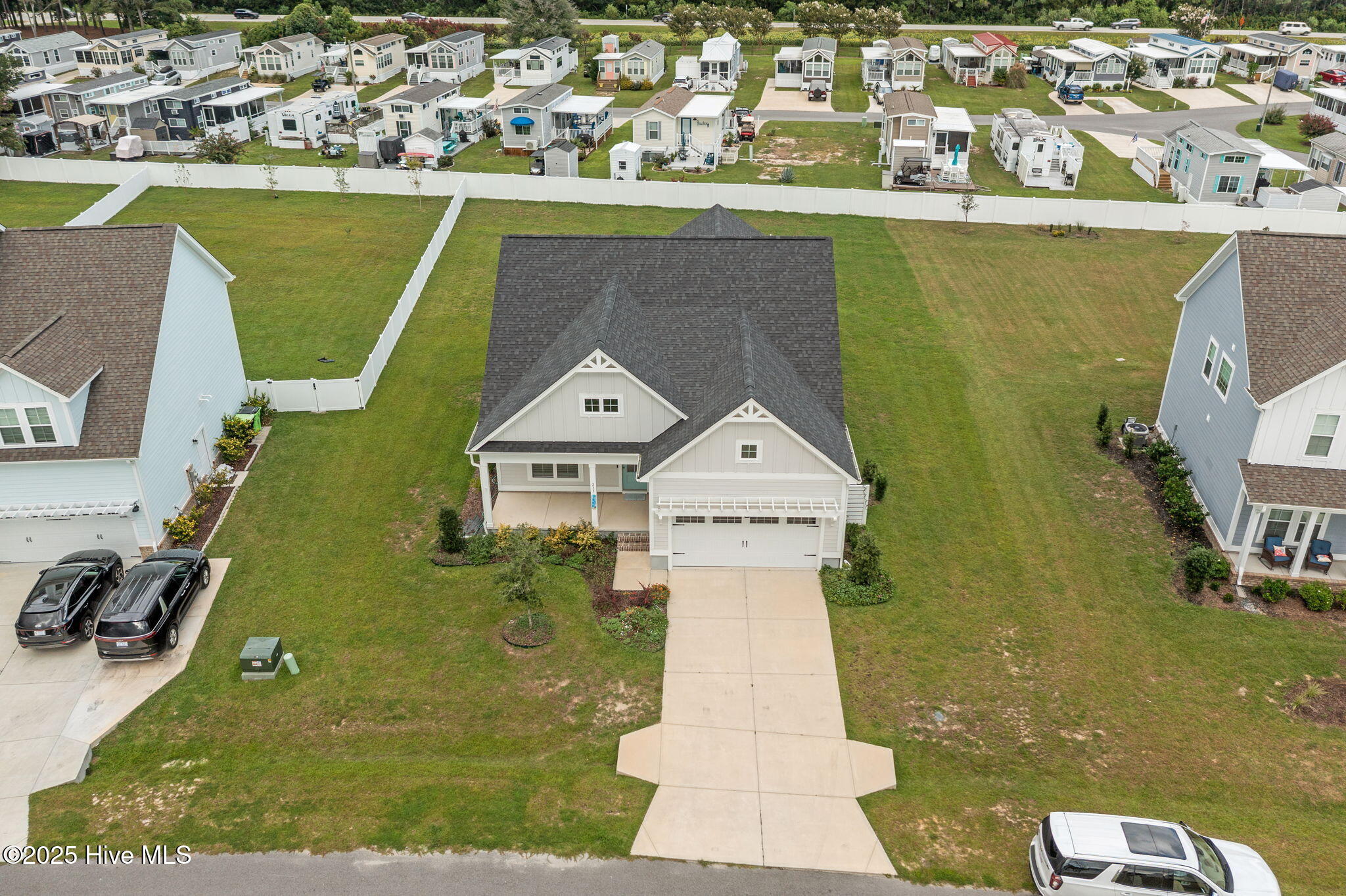 100528285 | Photo 11