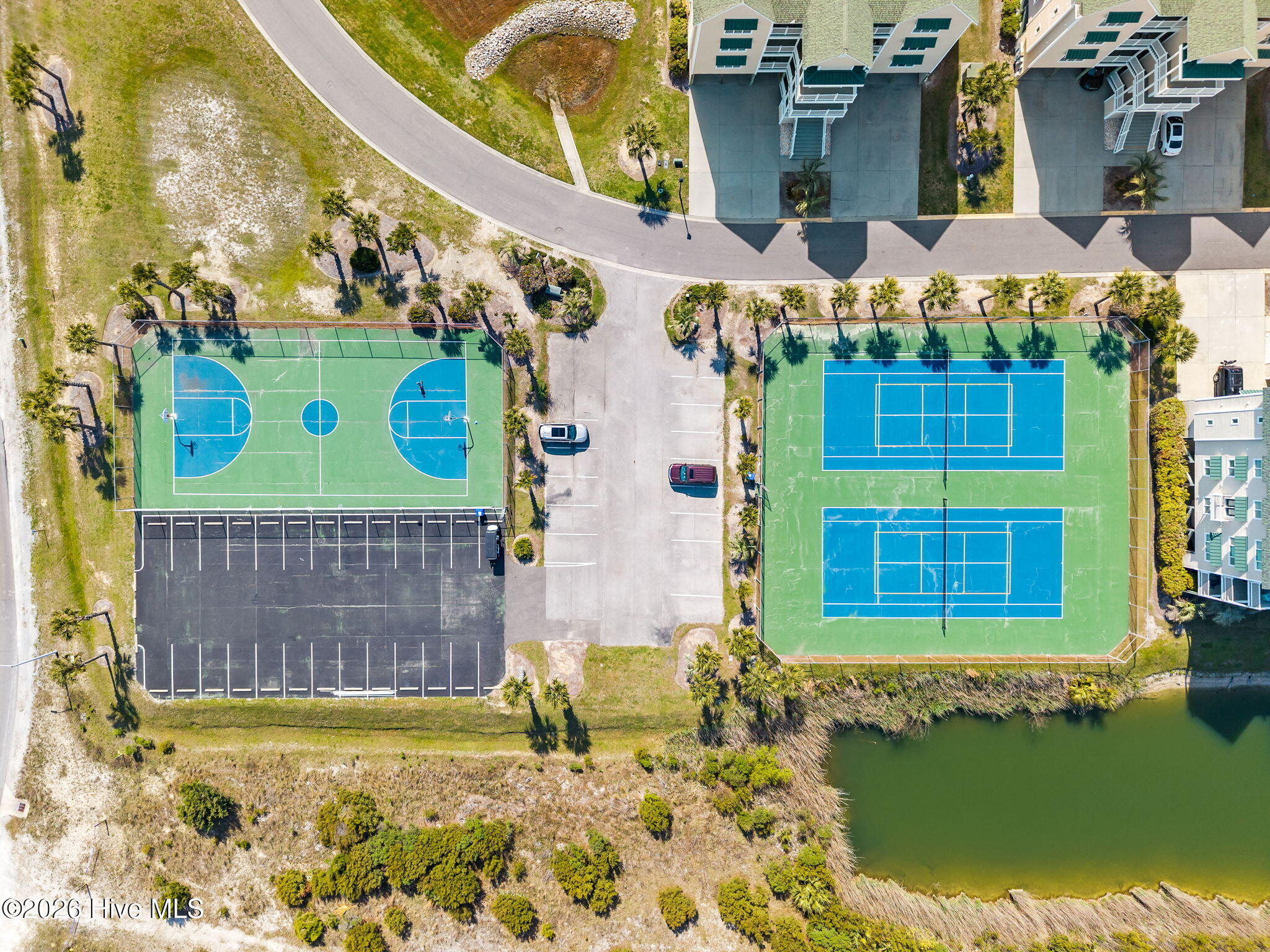 100564964 | Photo 70