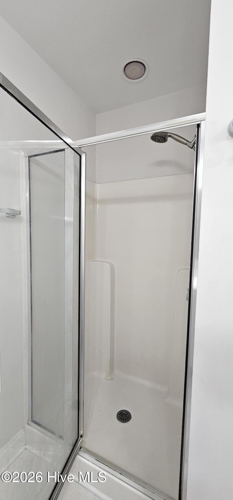 100548448 | Photo 29