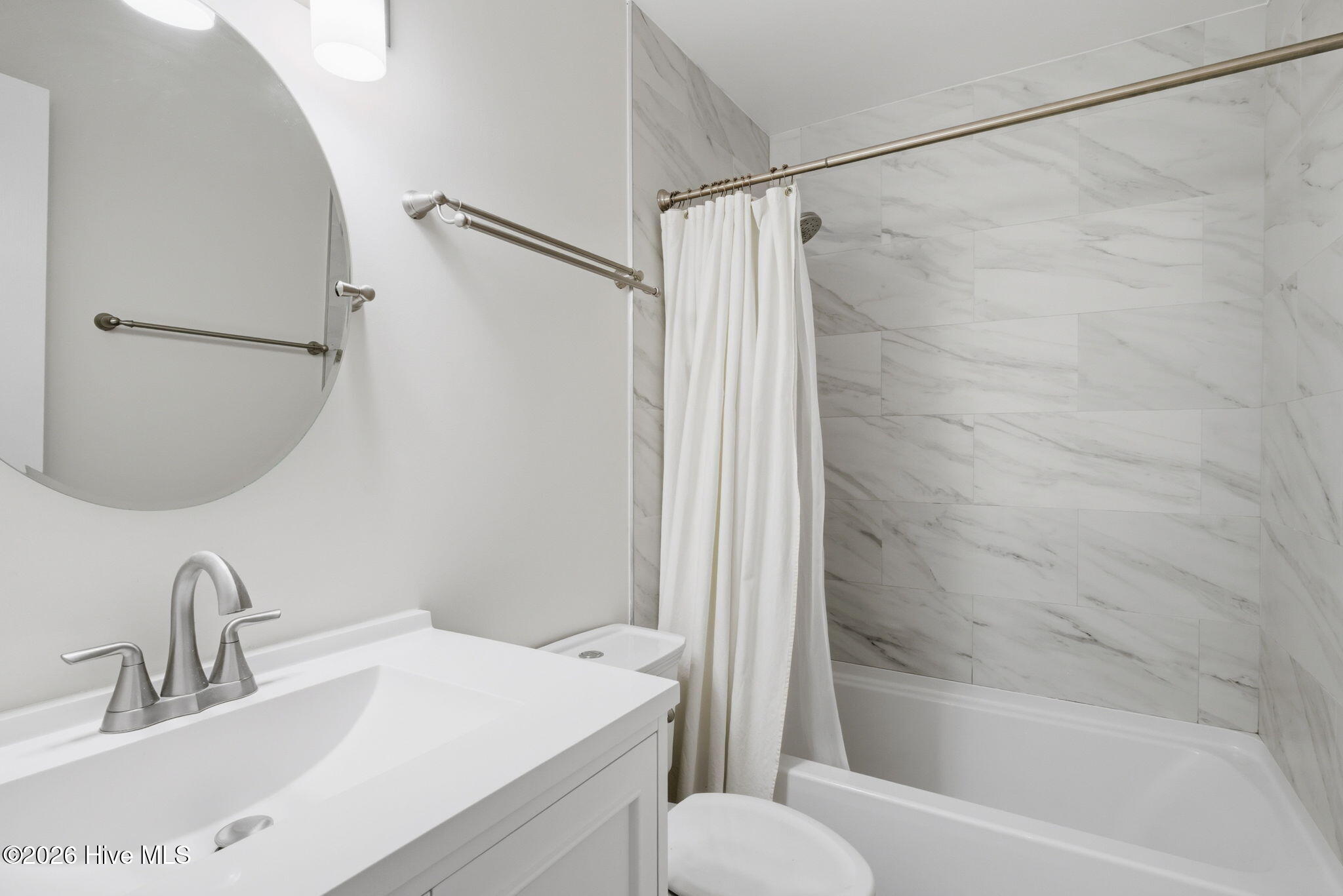 100551070 | Photo 30