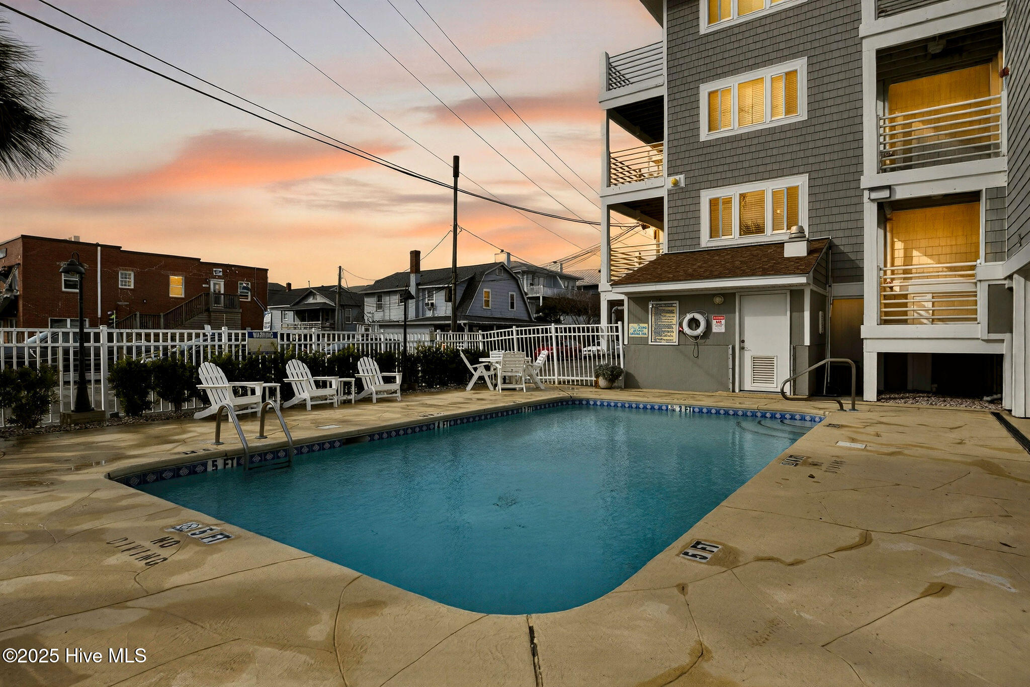 100545896 | Photo 27