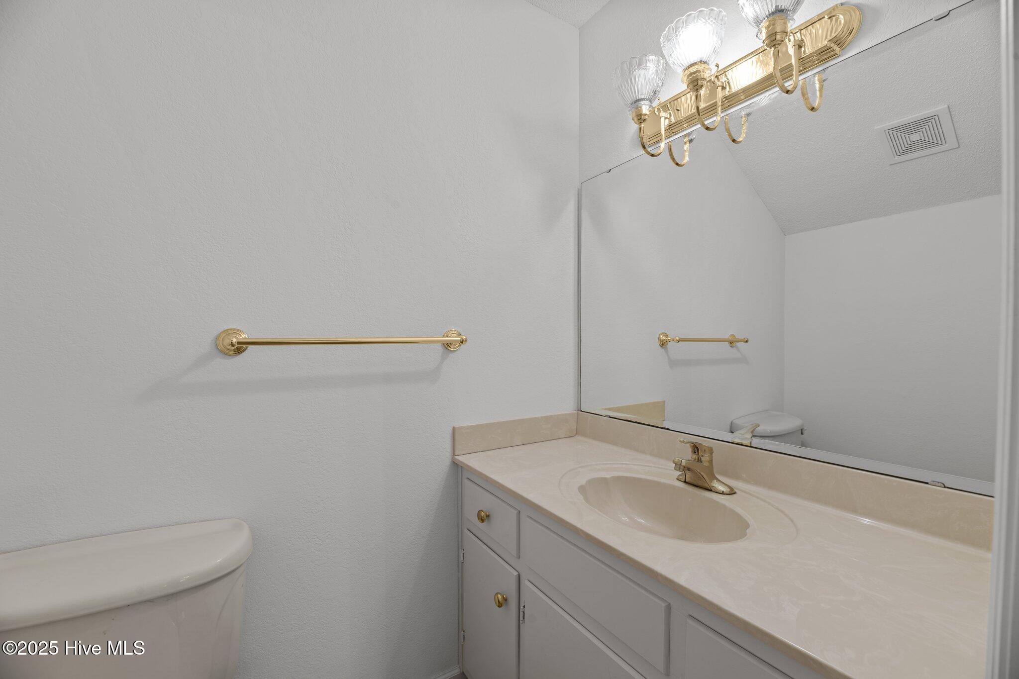 220 Shoreline Drive, New Bern, NC, 28562