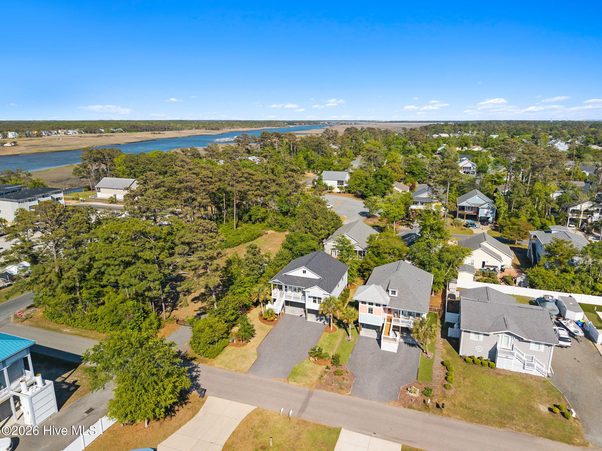 100568593 | Photo 34