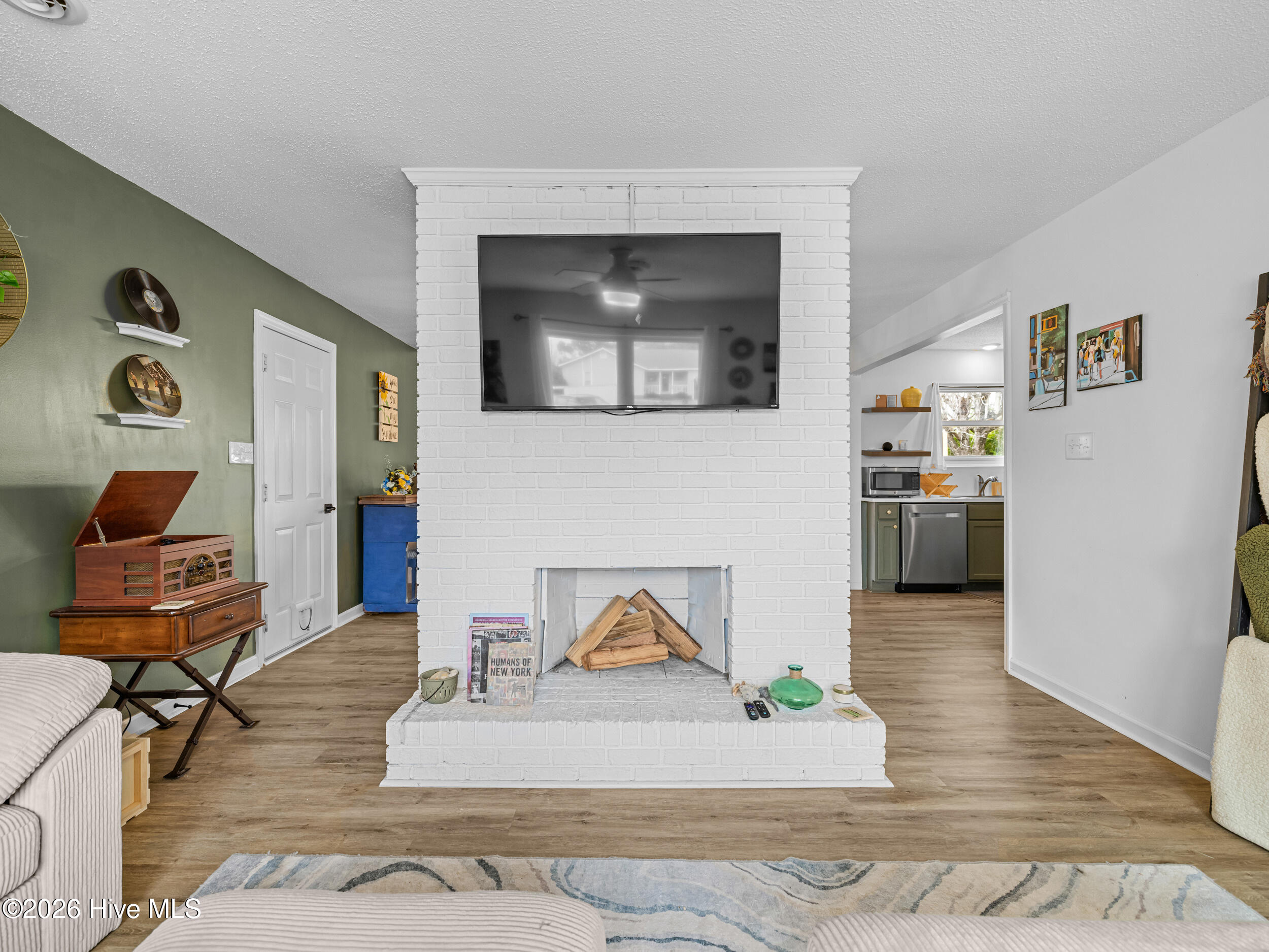 100556726 | Photo 24