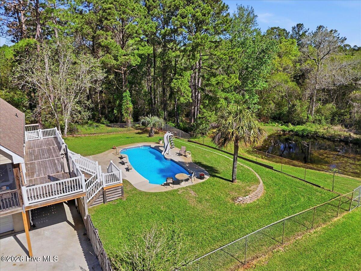 100566130 | Photo 65