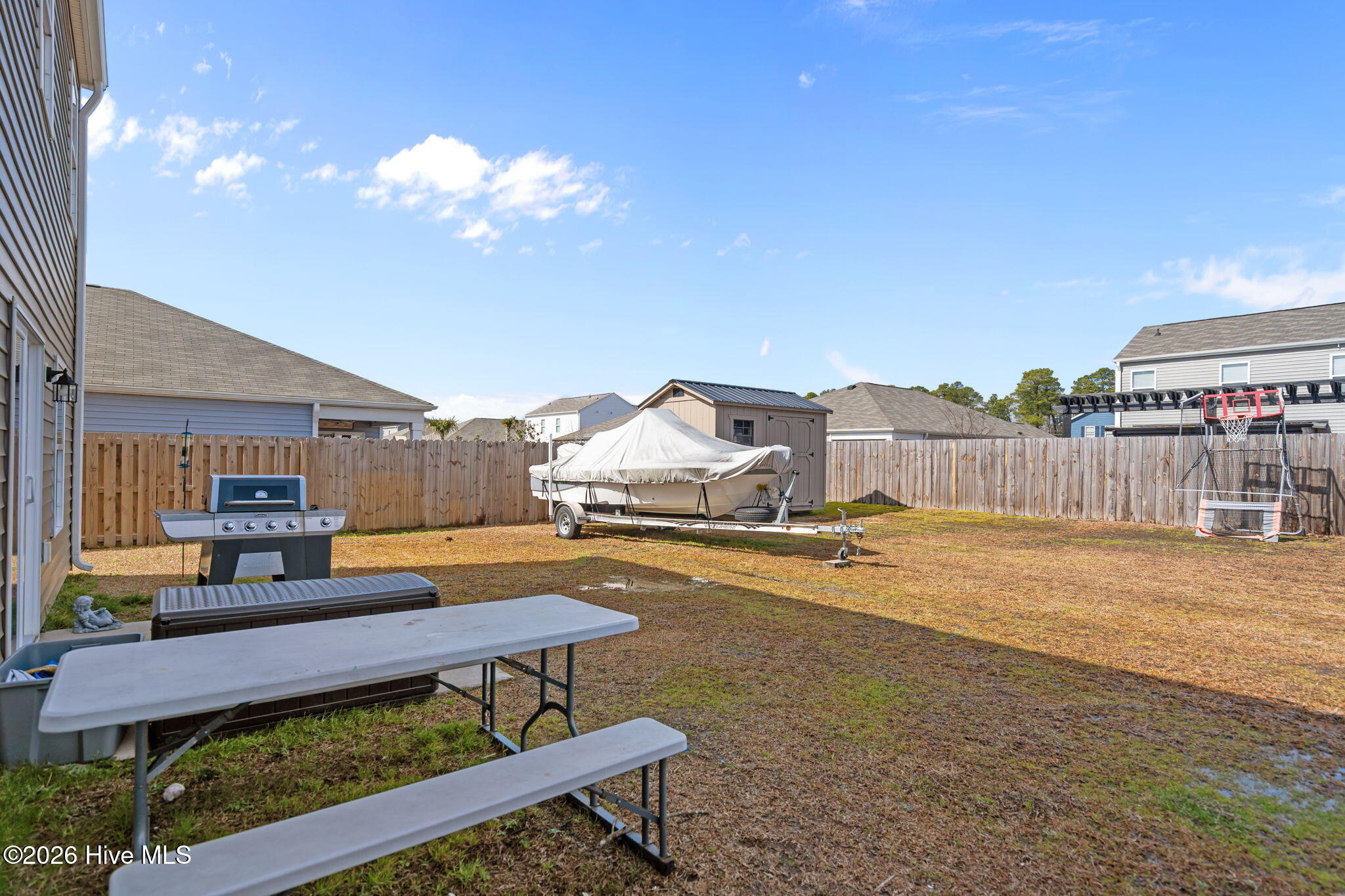 100554763 | Photo 44