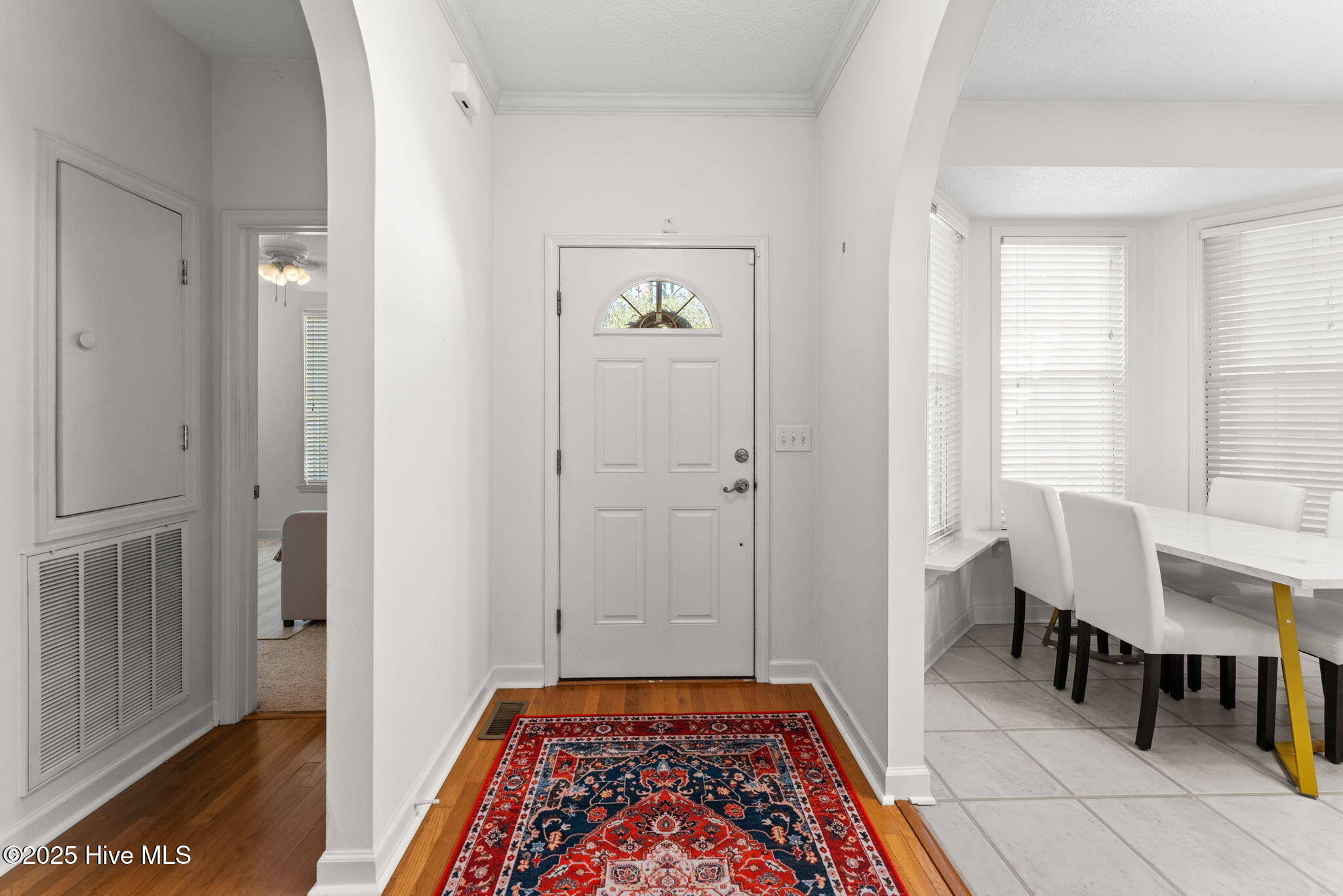 100539831 | Photo 10