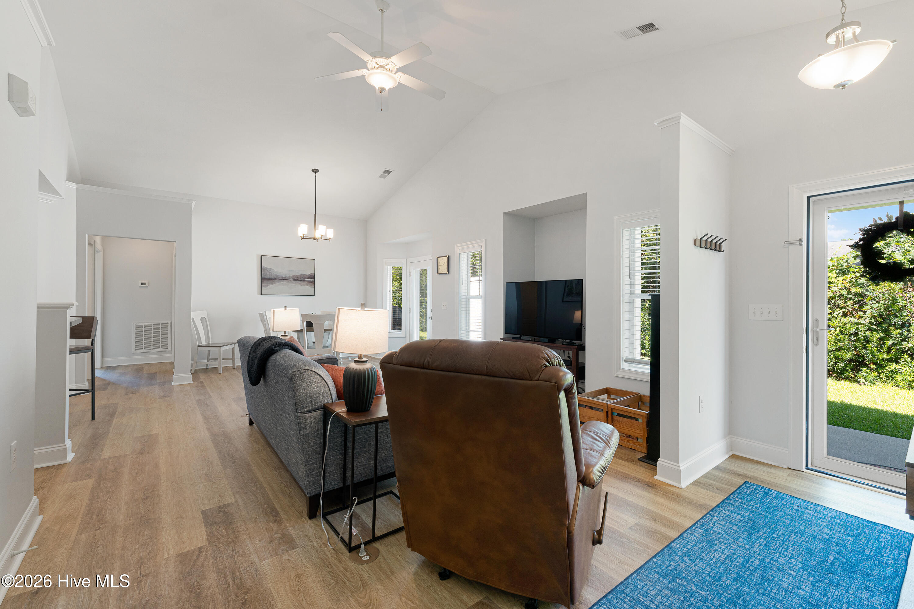 215 Diamond Cove,Newport