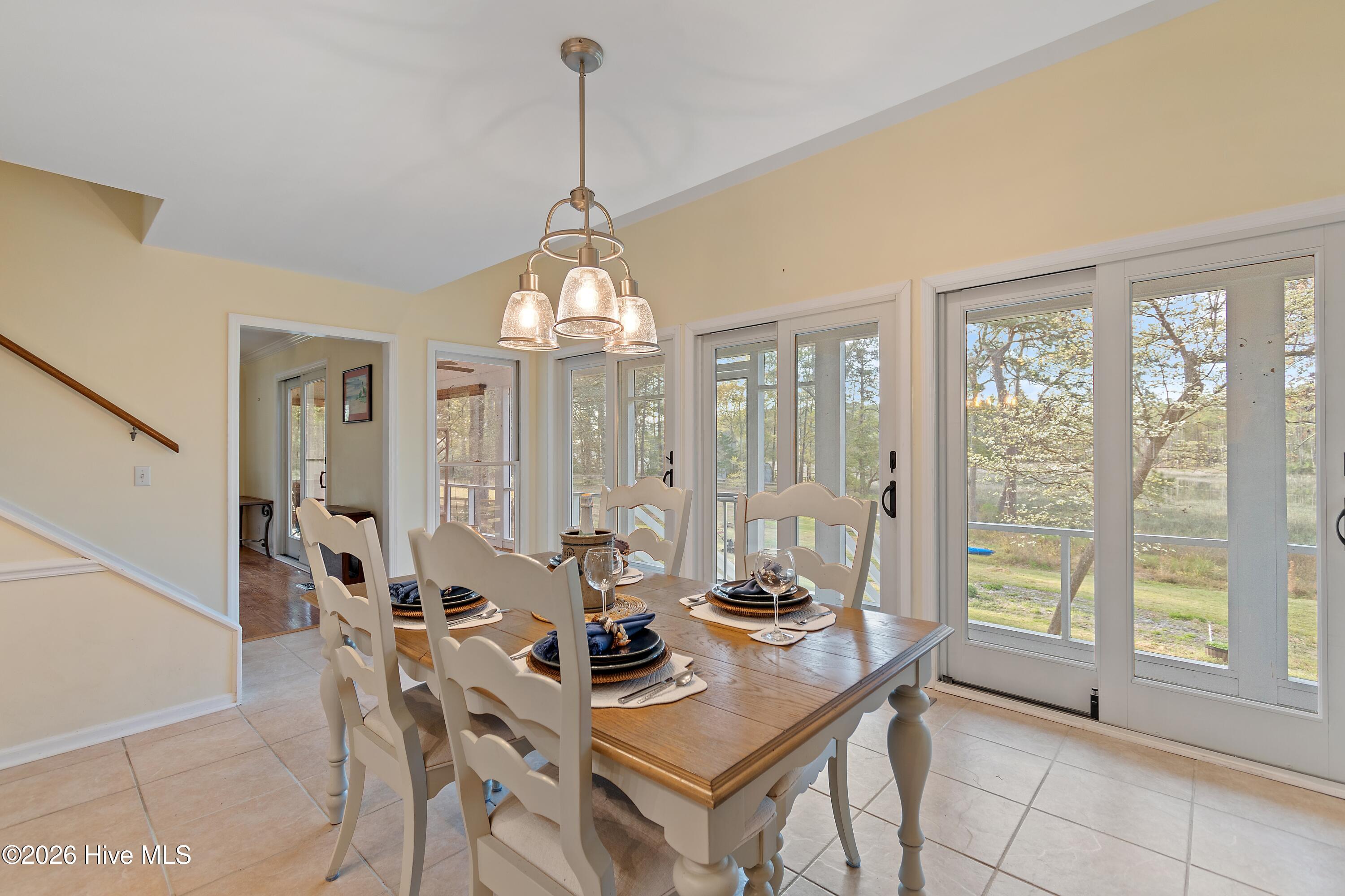 100564312 | Photo 13