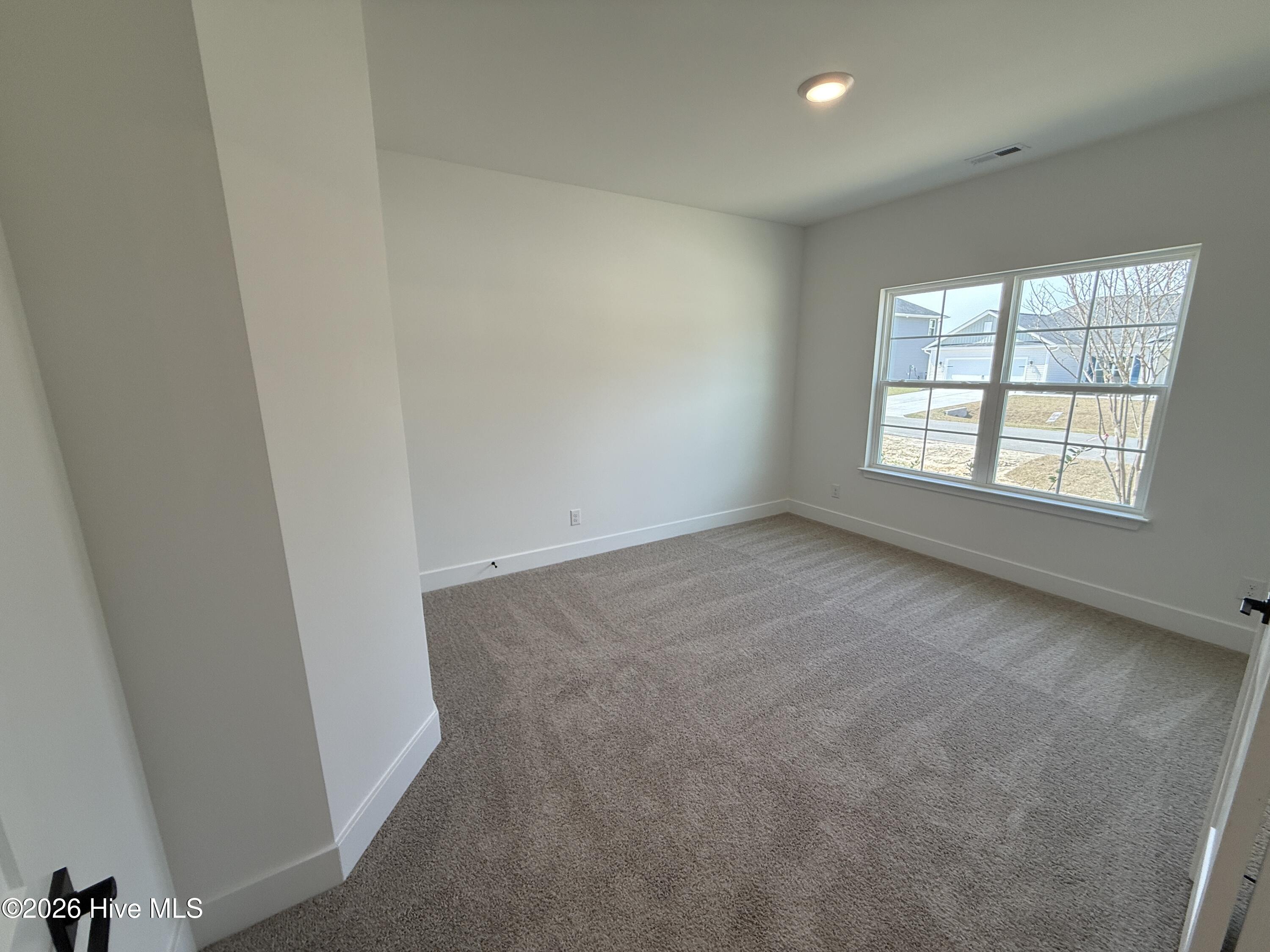 100551152 | Photo 14