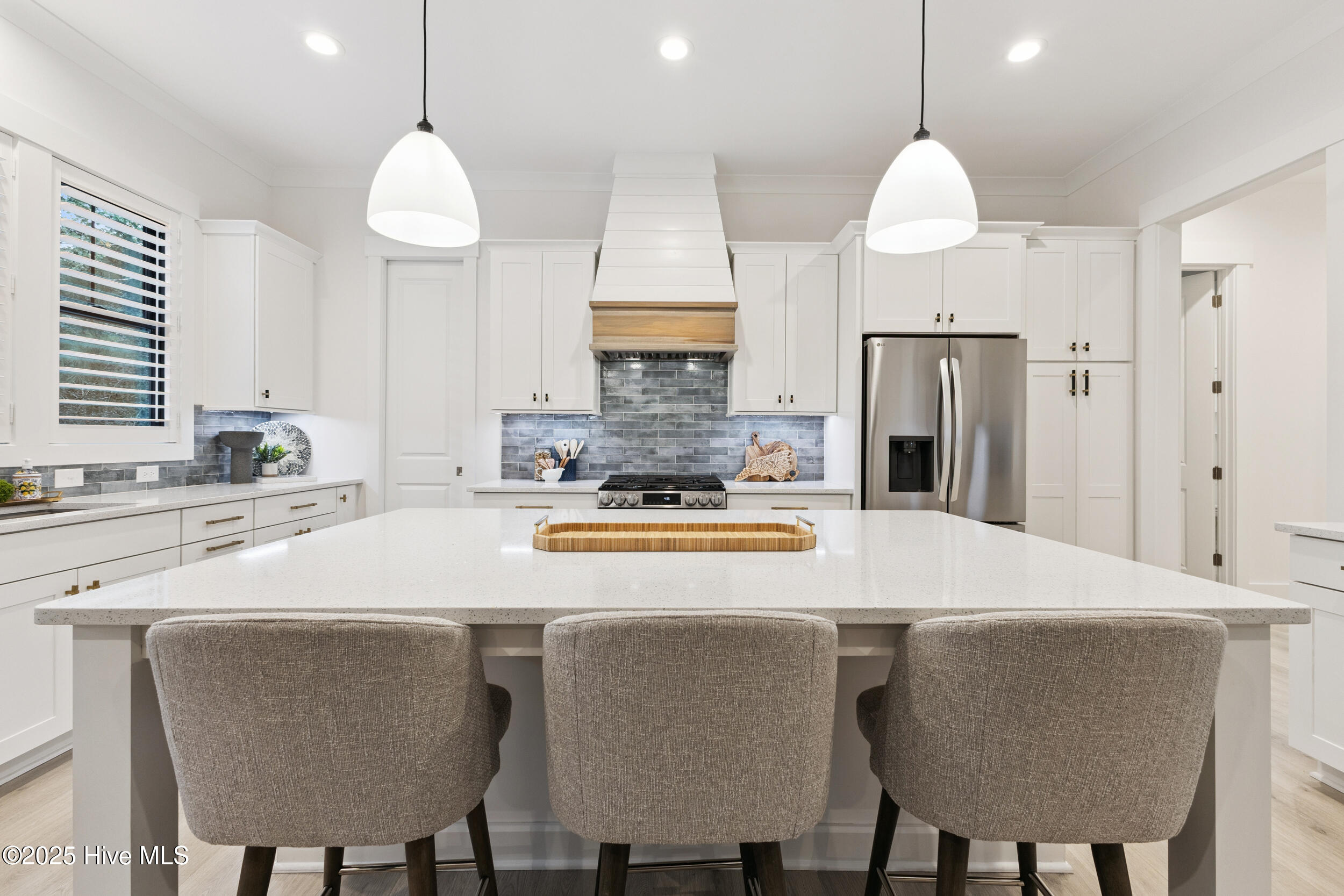 100549566 | Photo 10