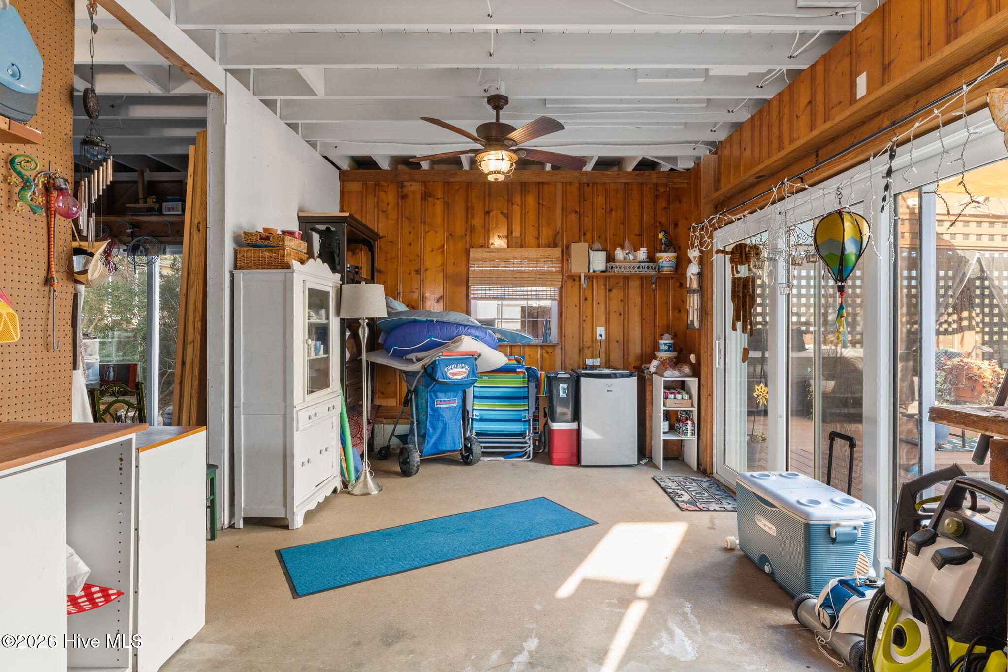 100546382 | Photo 36