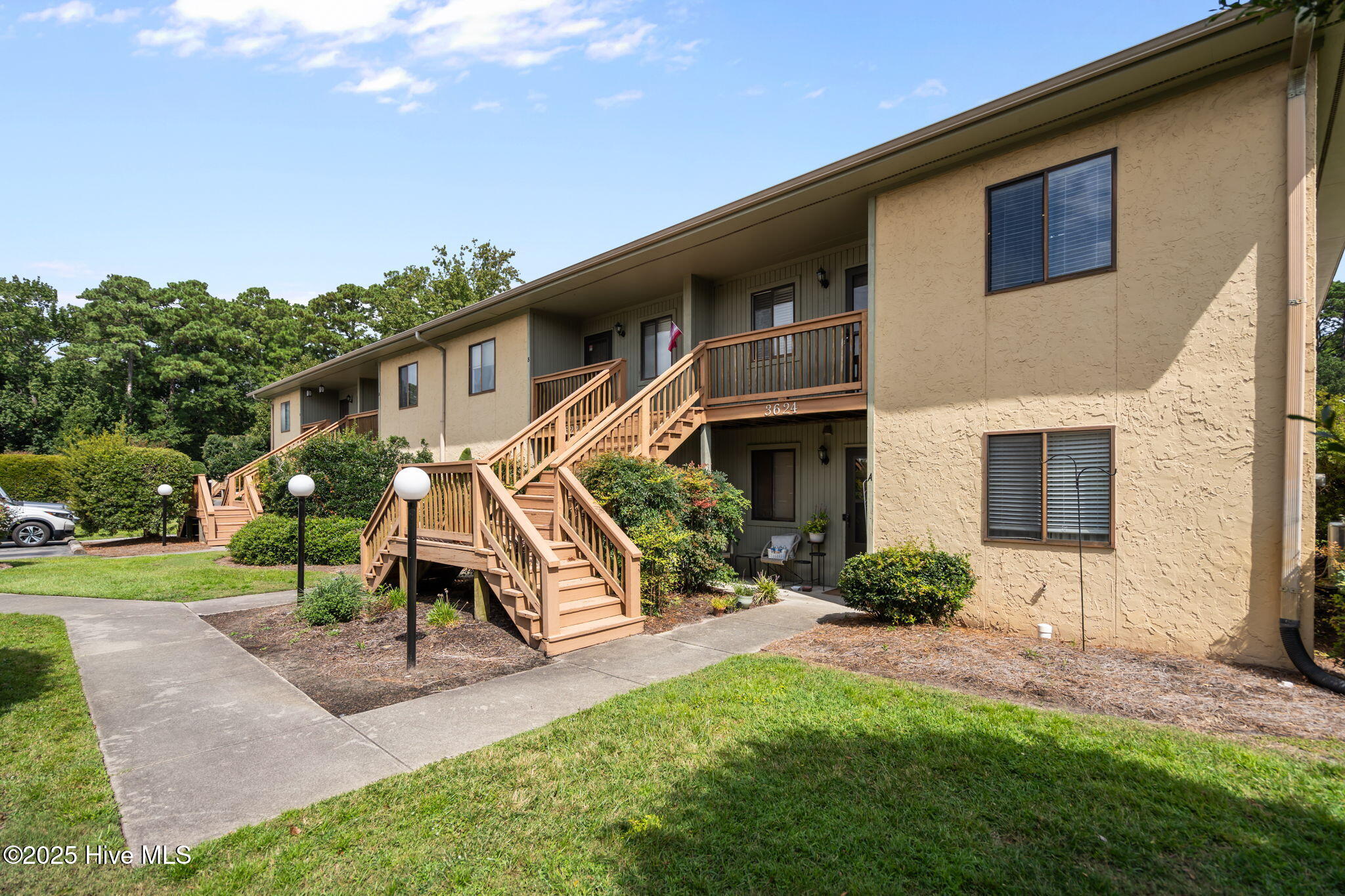 100529850 | Photo 39