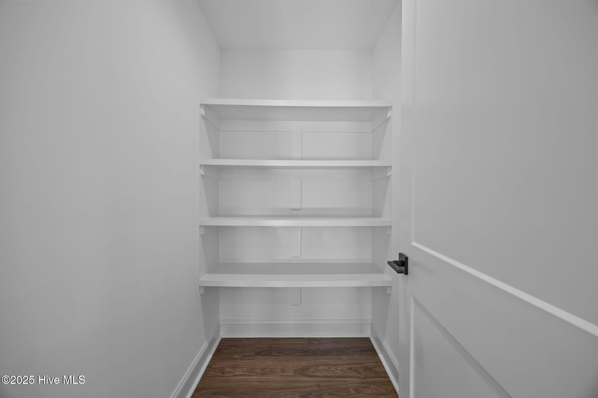 walk in pantry